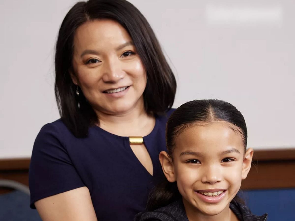 Mina, 8, of Dance Moms: A New Era and Mom, Min (Image via Hulu)