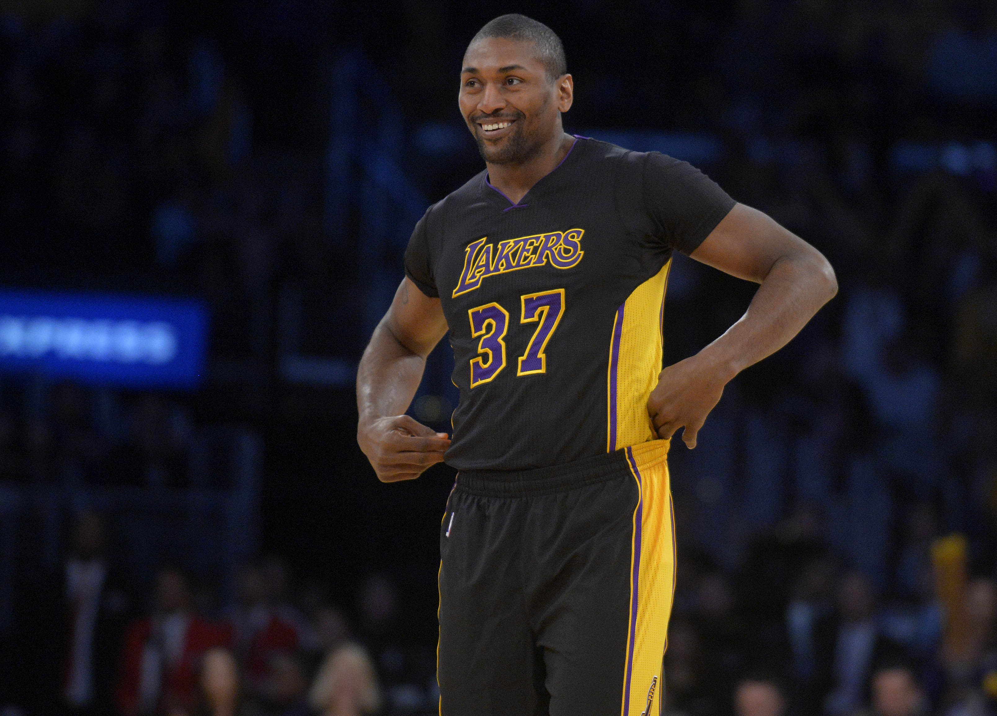 Metta World Peace turns into Metta World War against James Harden. (Photo: IMAGN)