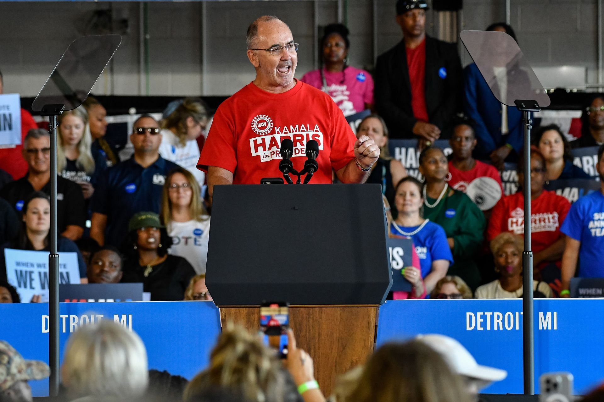 US Vice President Kamala Harris and Governor Tim Walz presidential campaign rally in Michigan - Source: Getty