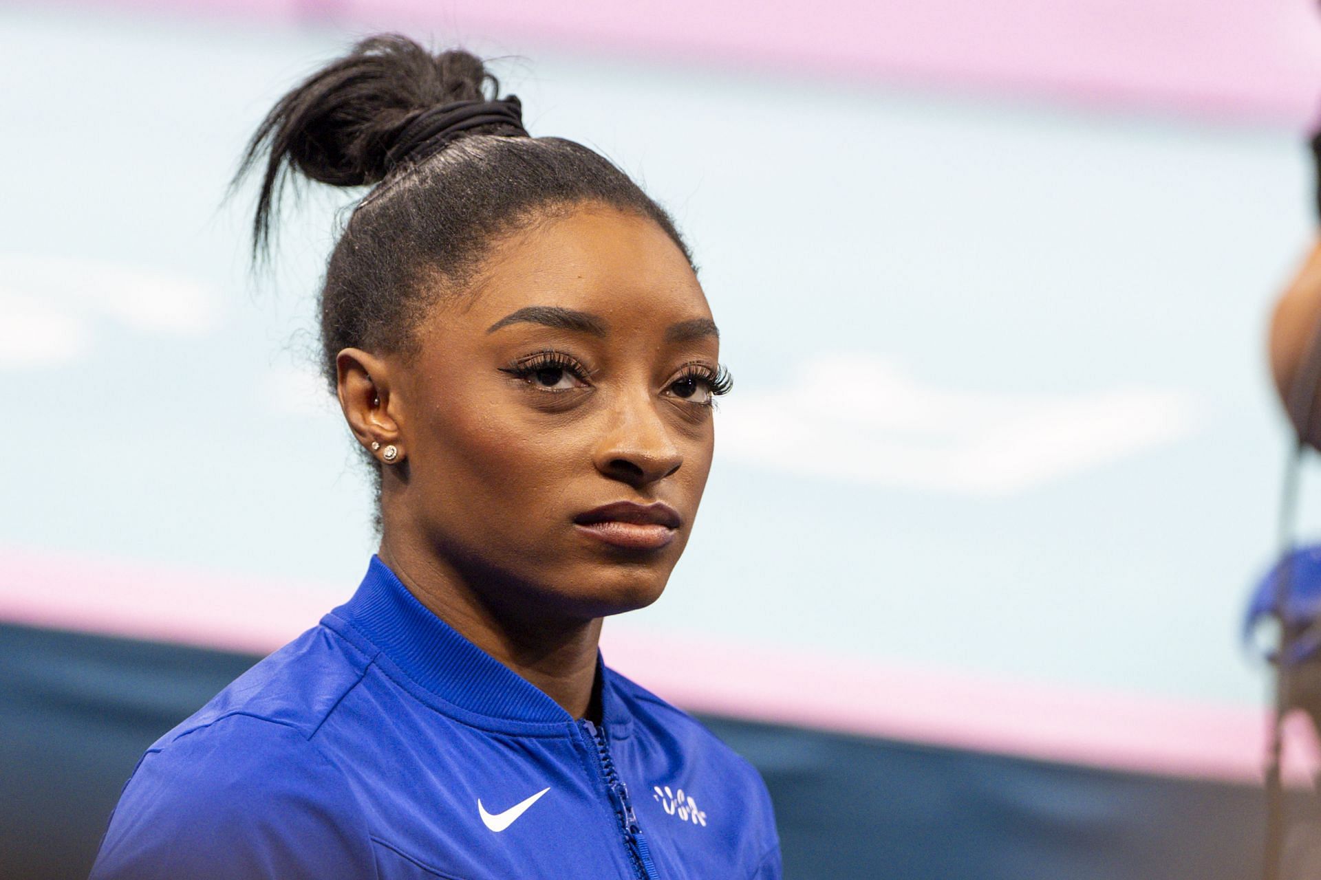 Simone Biles takes a dig at judges with a long salute during floor