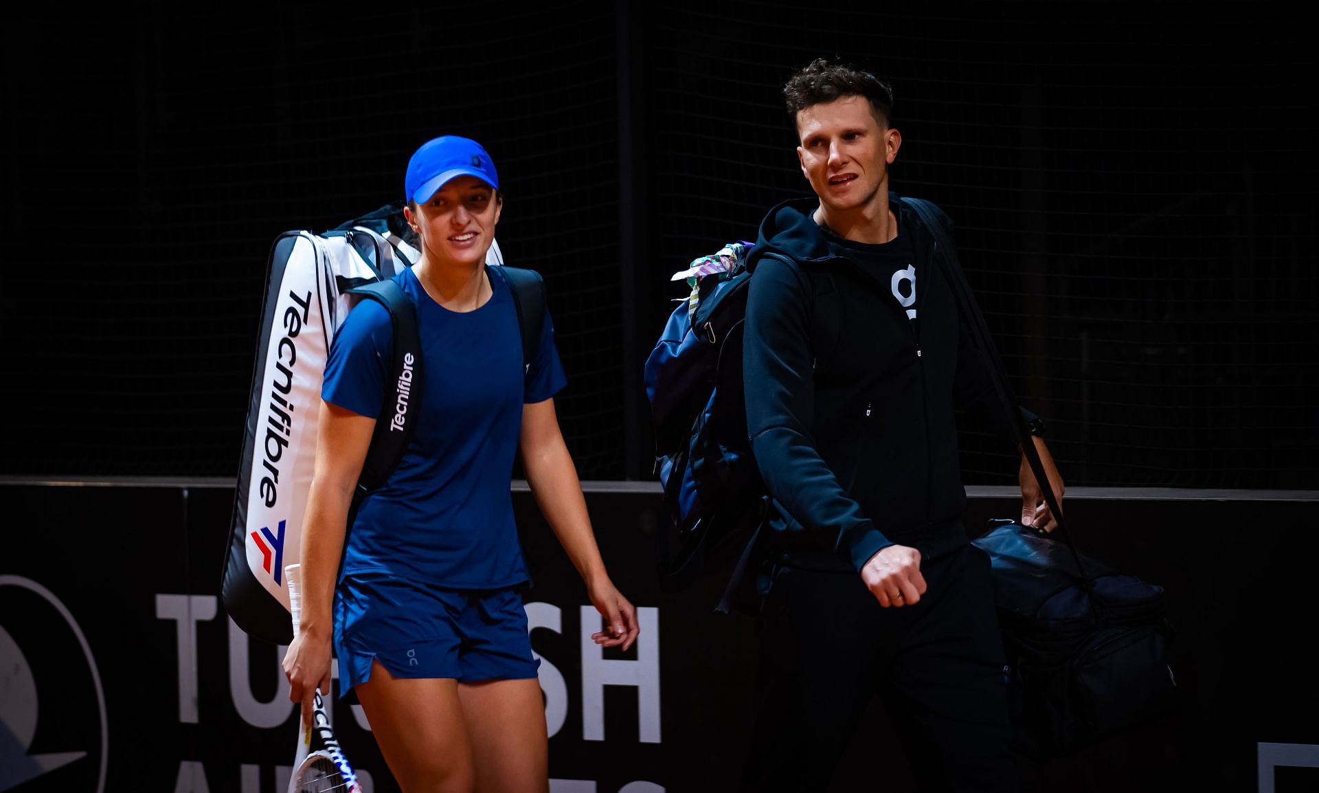 Iga Swiatek with fitness coach Maciej Ryszczuk (Source: Getty)