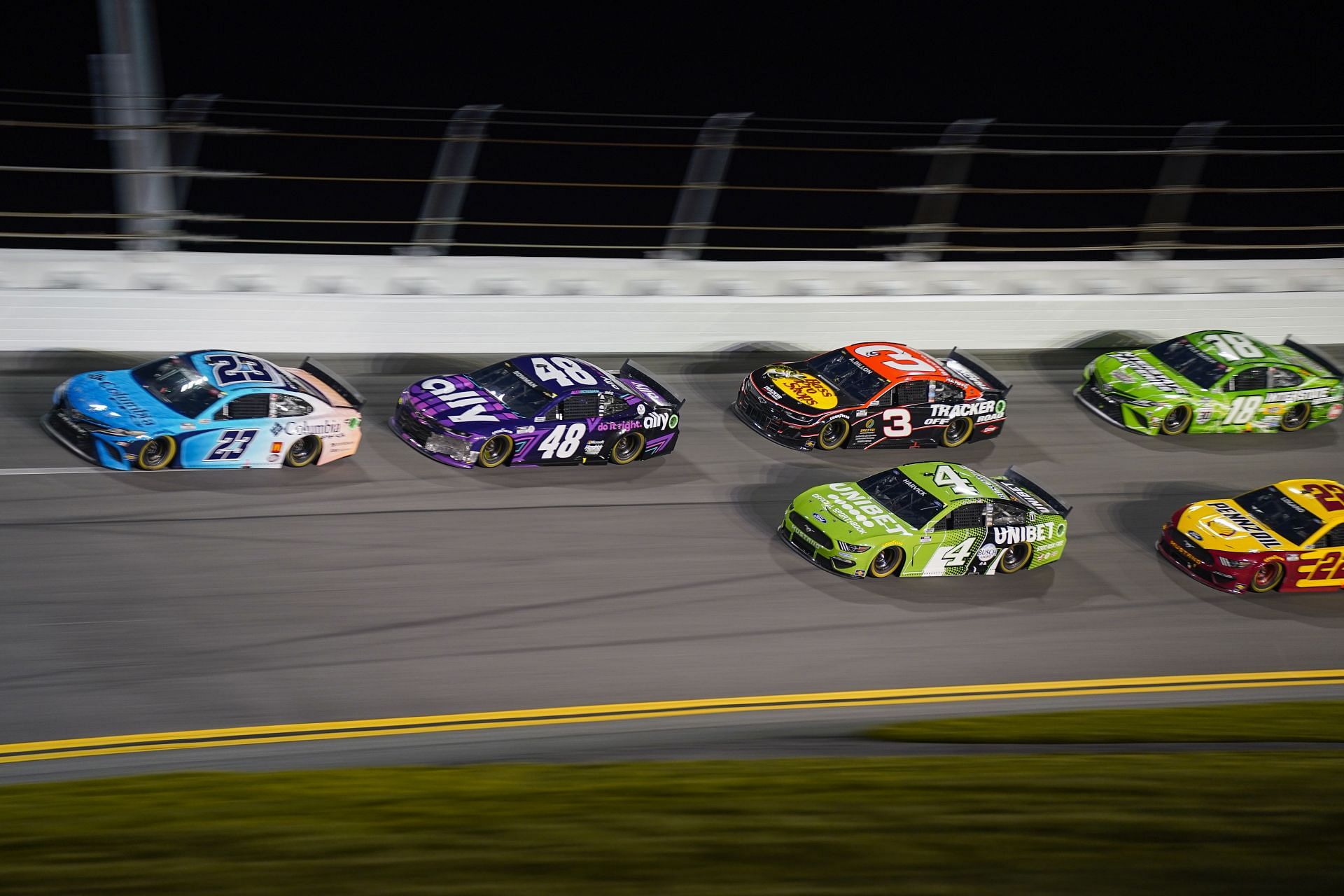 AUTO: AUG 28 NASCAR Cup Series - Coke Zero Sugar 400 - Source: Getty