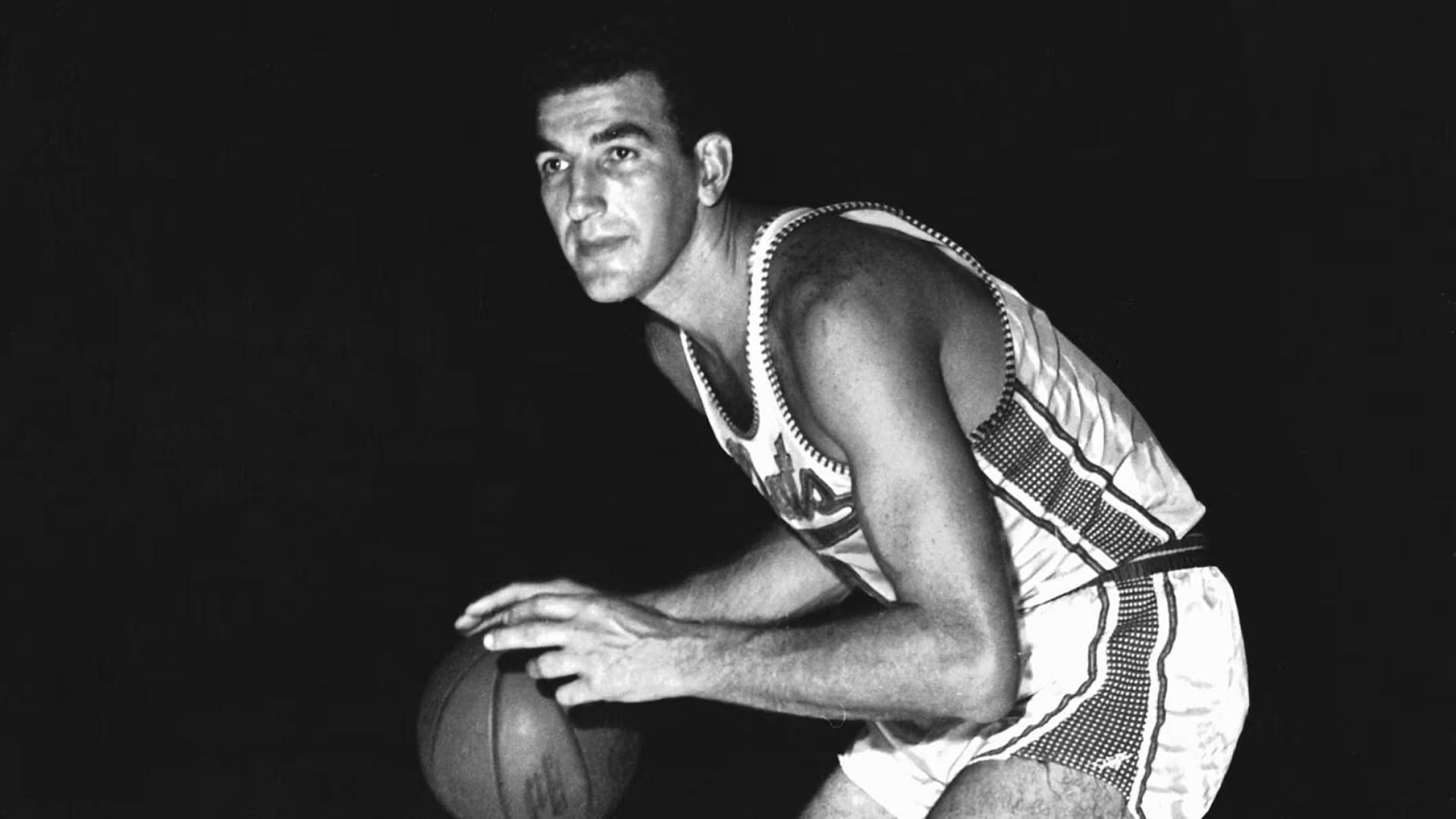 Dolph Schayes (Image via NBA)