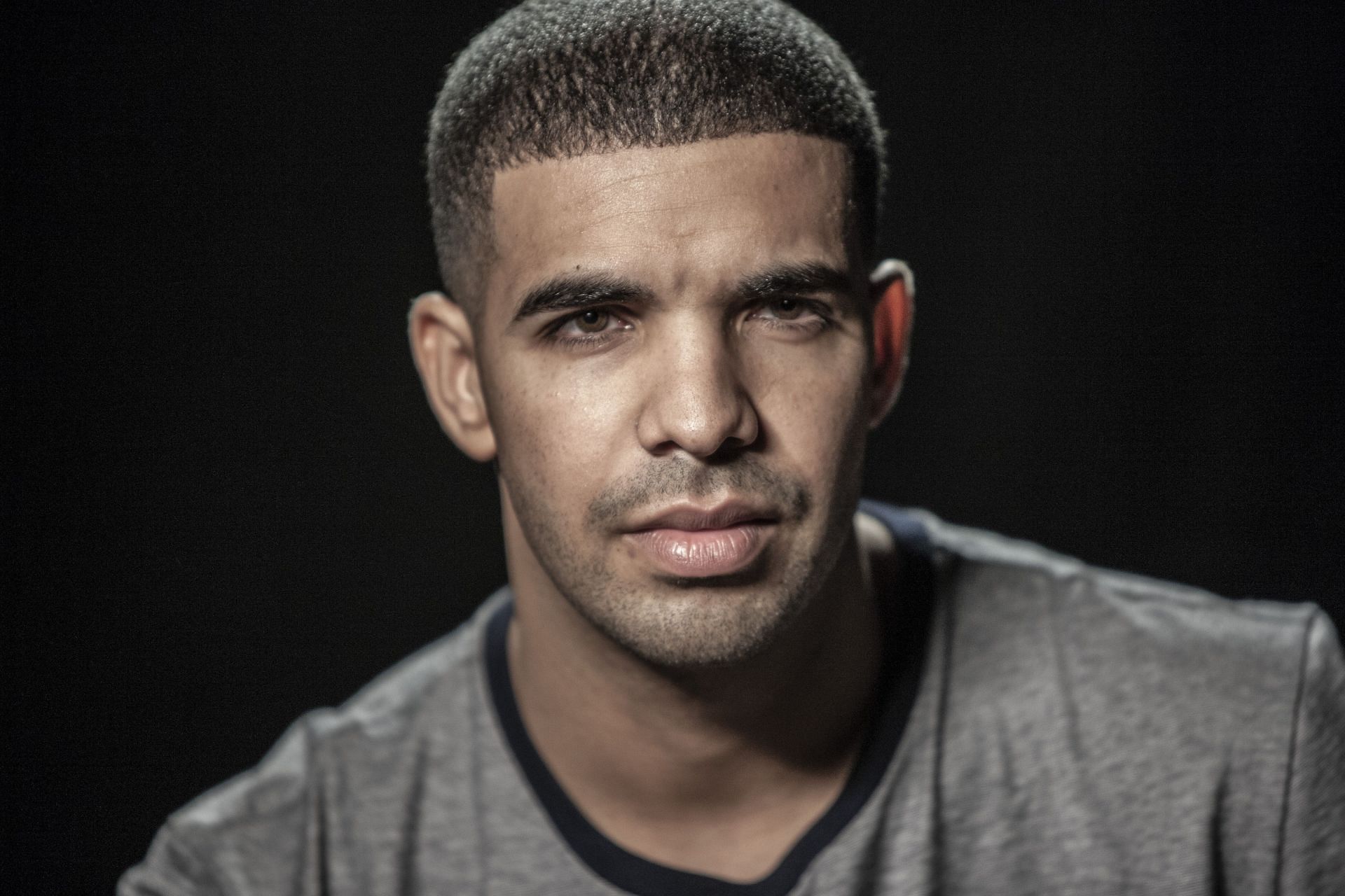 Drake Portrait Session and performance 2010 - Source: Getty