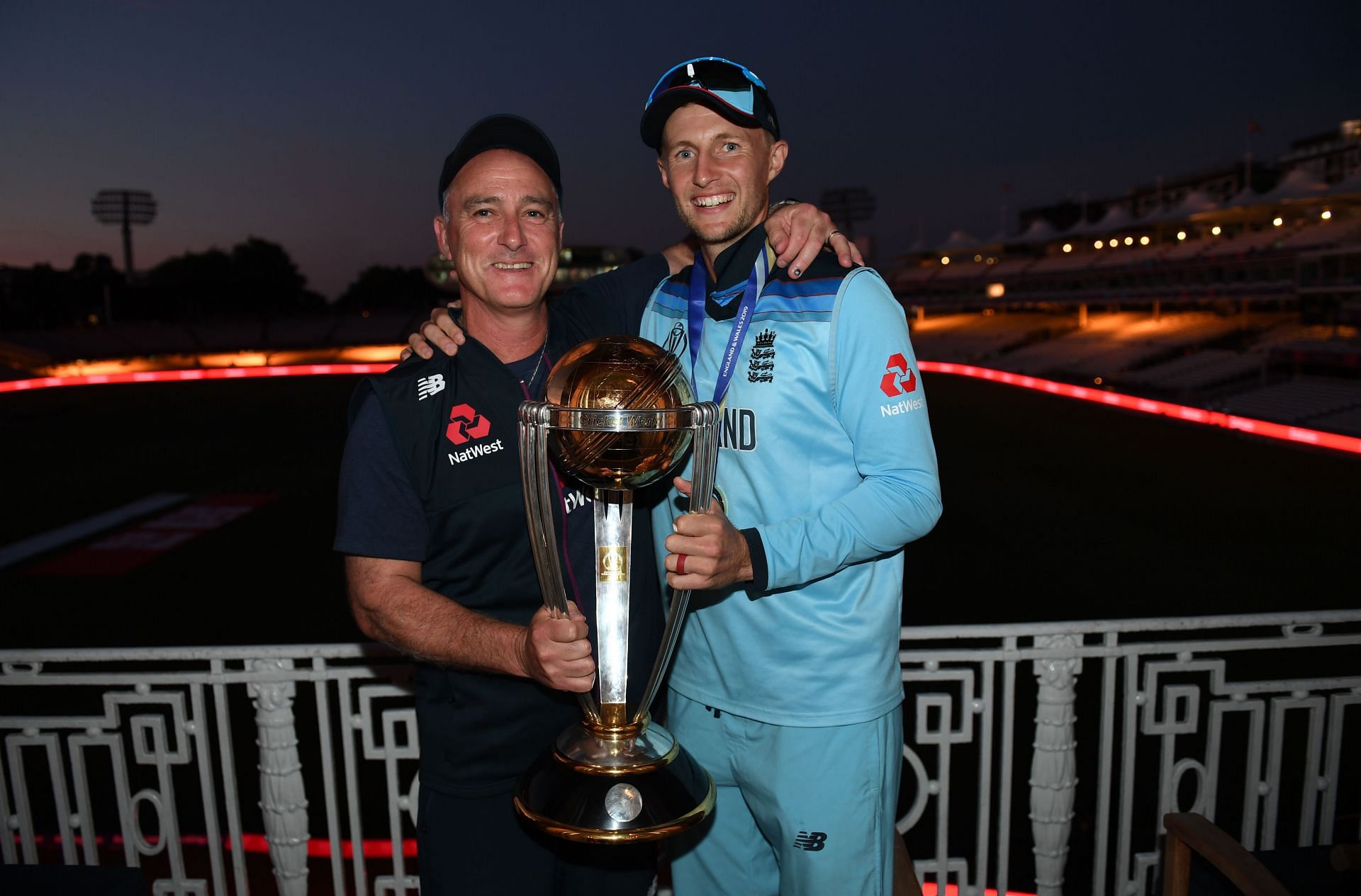 Graham Thorpe with Joe Root. (Credits: Getty)