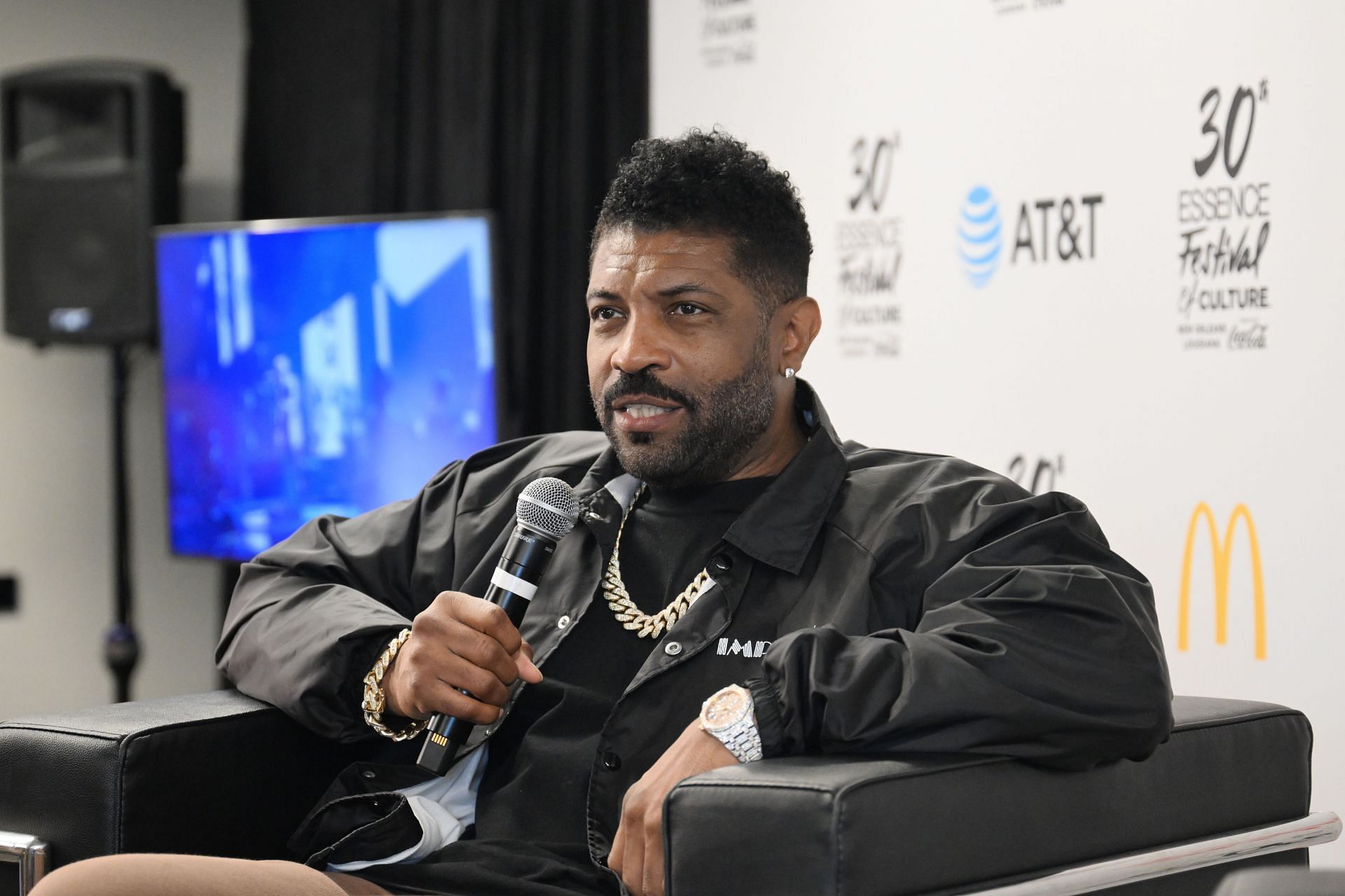 Deon Cole played Joe Washington. (Image via Getty Images)