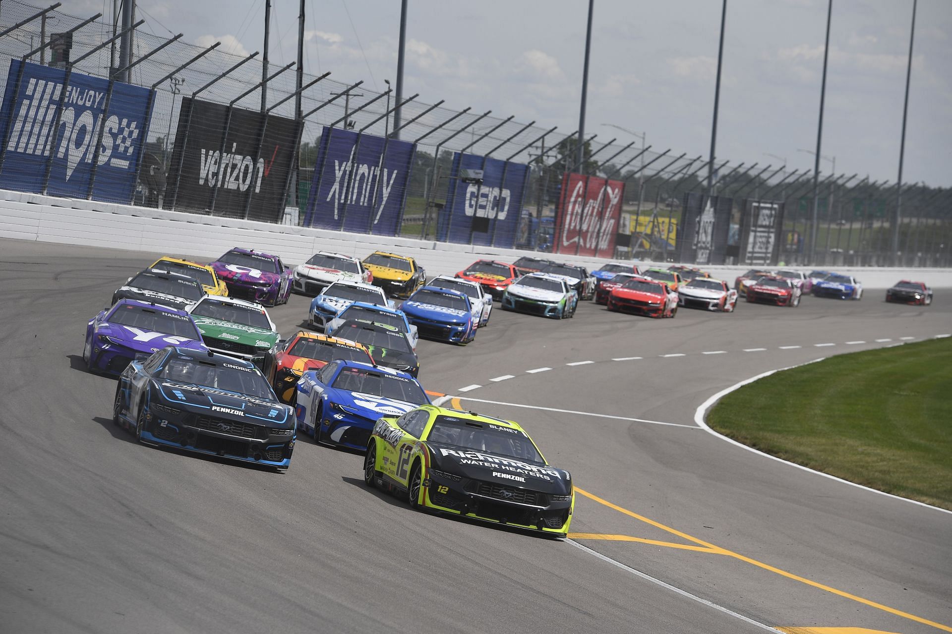 AUTO: JUN 02 NASCAR Cup Series Enjoy Illinois 300 presented by TicketSmarter - Source: Getty