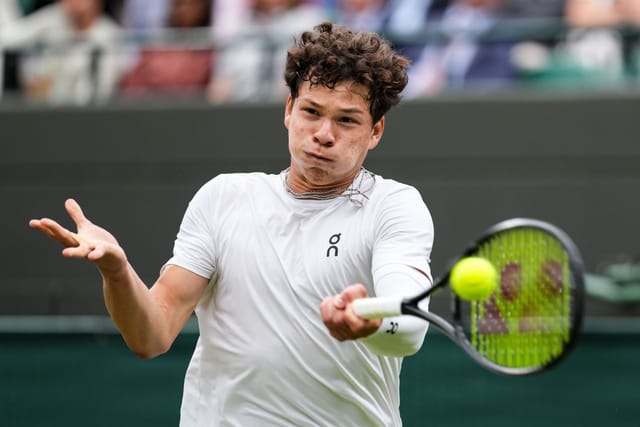 WATCH: Alexander Bublik's failed attempt to save point against Ben ...