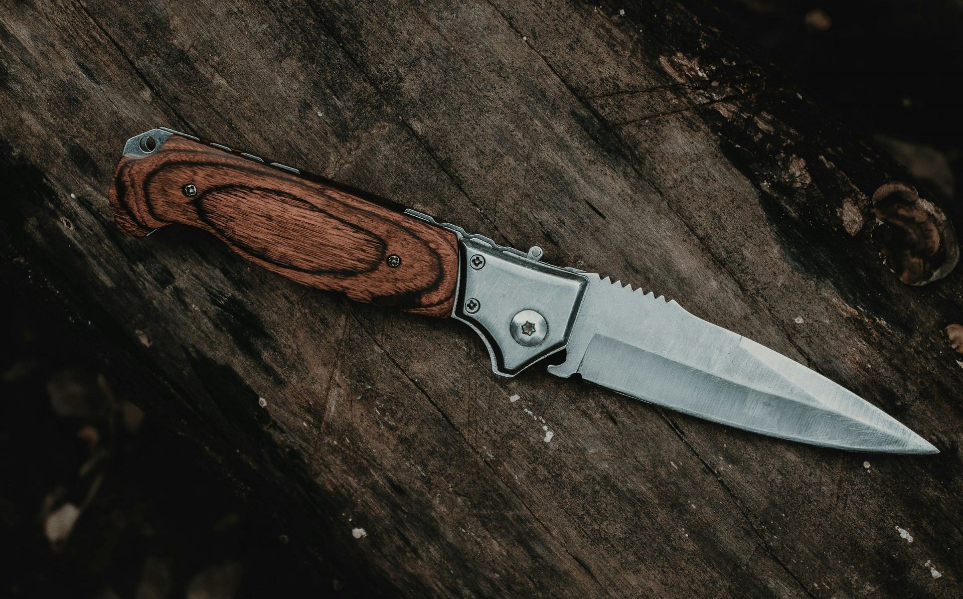 A knife (Image via Unsplash)