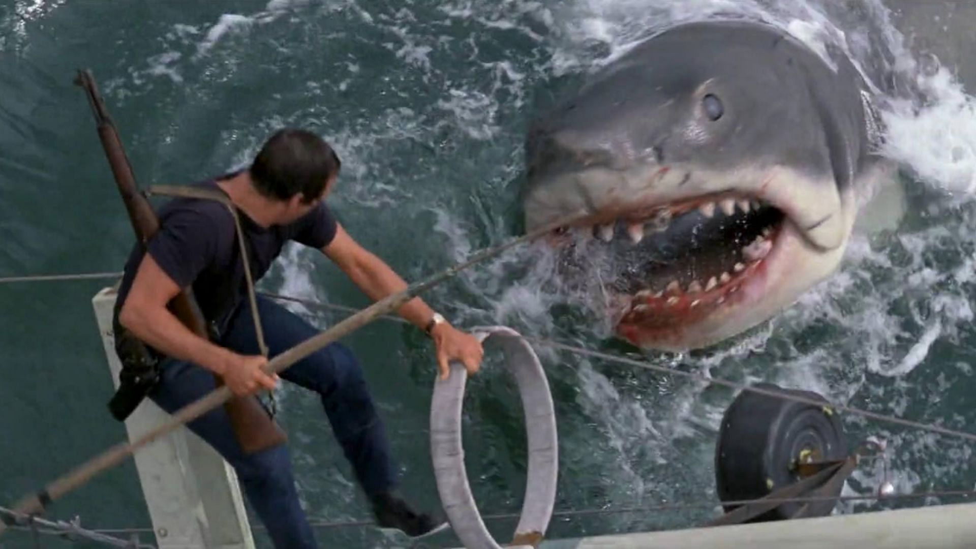 Jaws (Image via Universal Pictures)