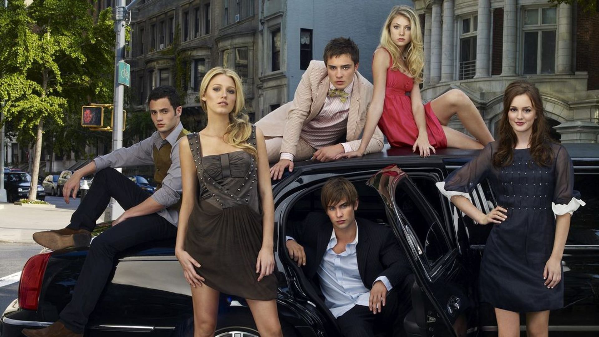 Cast of Gossip Girls (Image via Instagram/@gossipgirl)