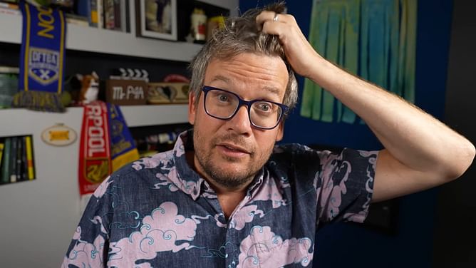 YouTuber and Author John Green discusses story of being questioned by a "spy" after his email was hacked by the Russian government