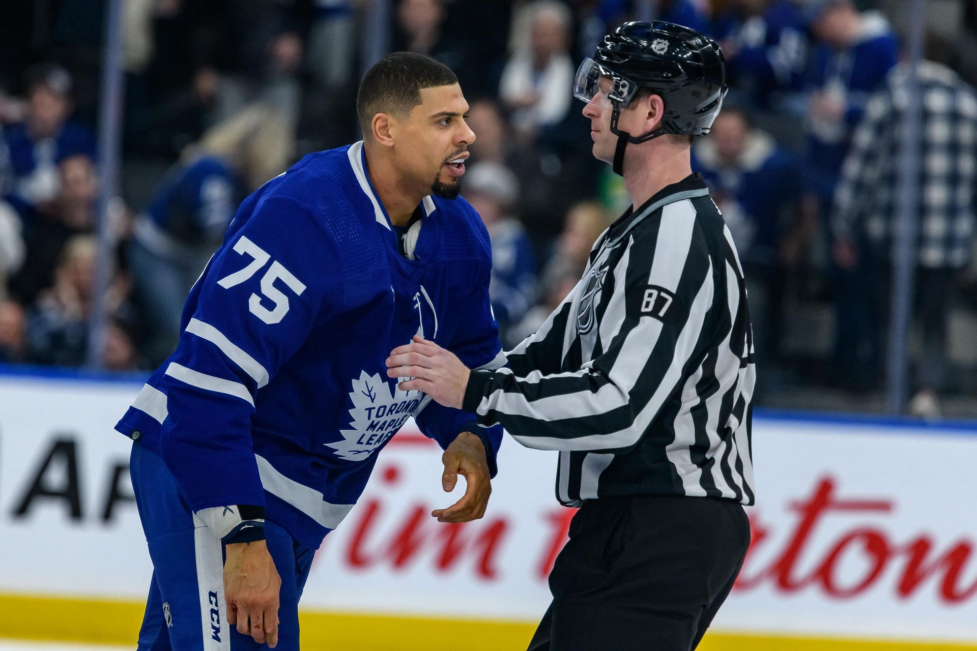 NHL: APR 03 Lightning at Maple Leafs - Source: Getty