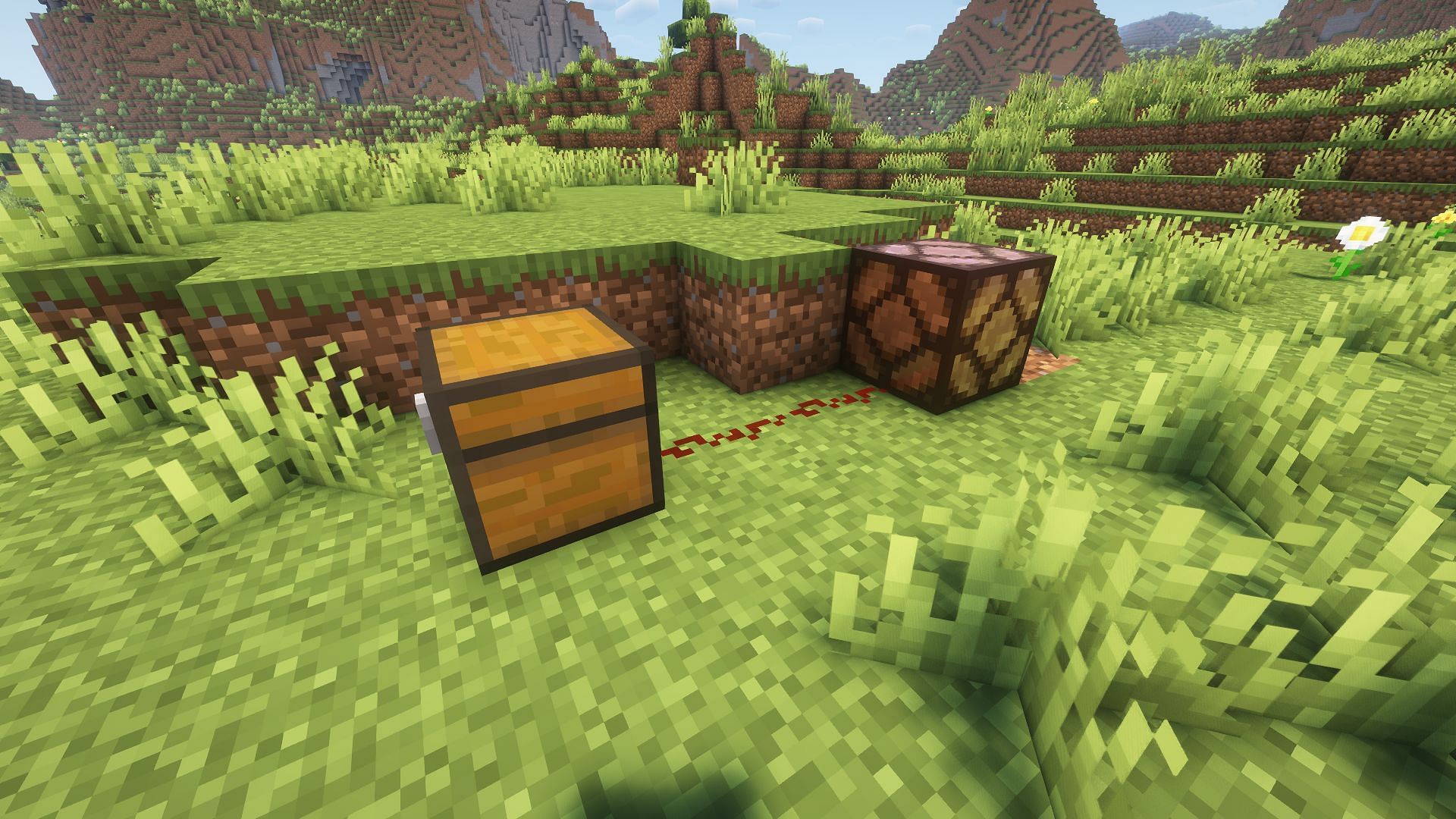 Redstone signal&#039;s power is determined by the number of players accessing the trapped chest (Image via Mojang Studios)