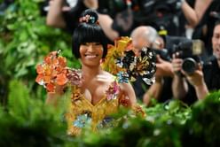 “I would be embarrassed” — Fans speculate Nicki Minaj threw shade at Ice Spice by not liking her Instagram comment on latest post