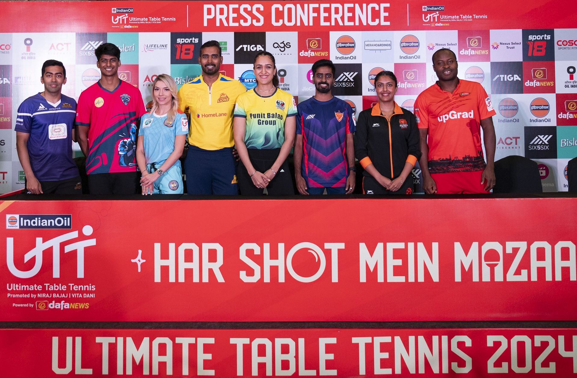 Harmeet Desai, Snehit SFR, Bernadette Szocs, Sharath Kamal, Manika Batra, Sathiyan G, Ayhika (Image Credits: Ultimate Table Tennis)