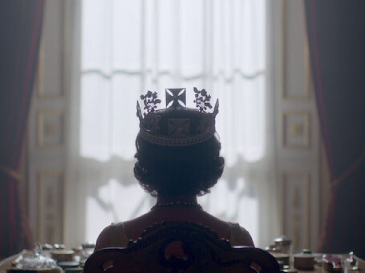 A still featuring Queen Elizabeth II from The Crown (Image via Netflix)