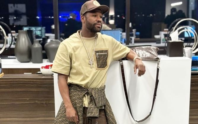 Can Floyd Mayweather read?