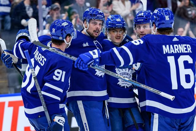 NHL: APR 13 Red Wings at Maple Leafs - Source: Getty