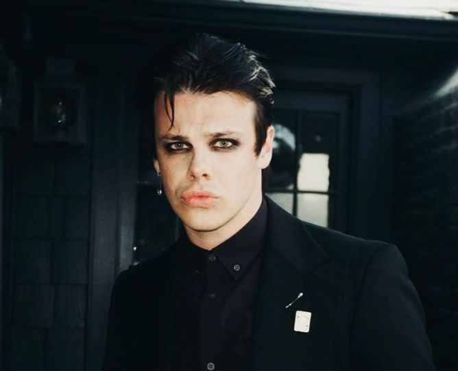 “Can’t believe there is no health and safety considerations” — Yungblud’s first Bludfest 2024 met with criticism over alleged poor organization