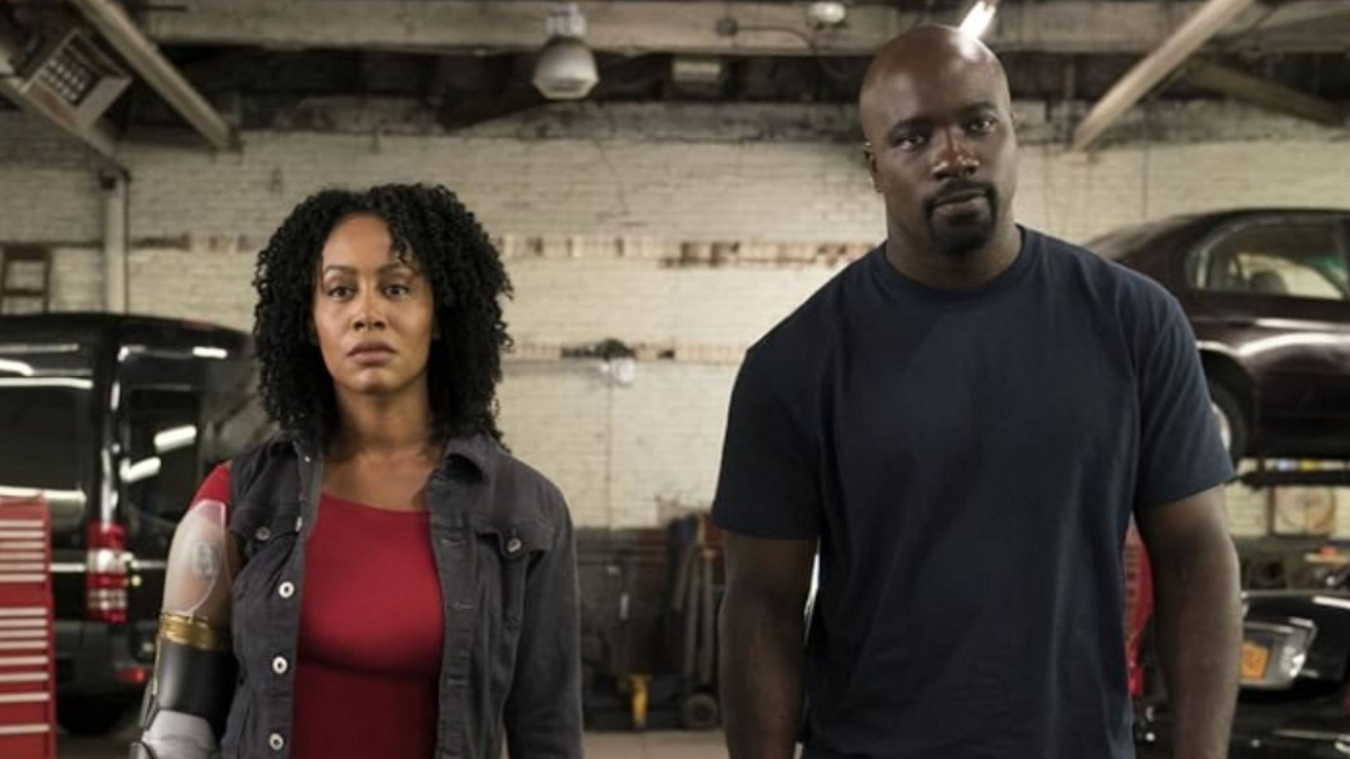 Simone Missick and Mike Colter in Luke Cage (Image via Netflix)