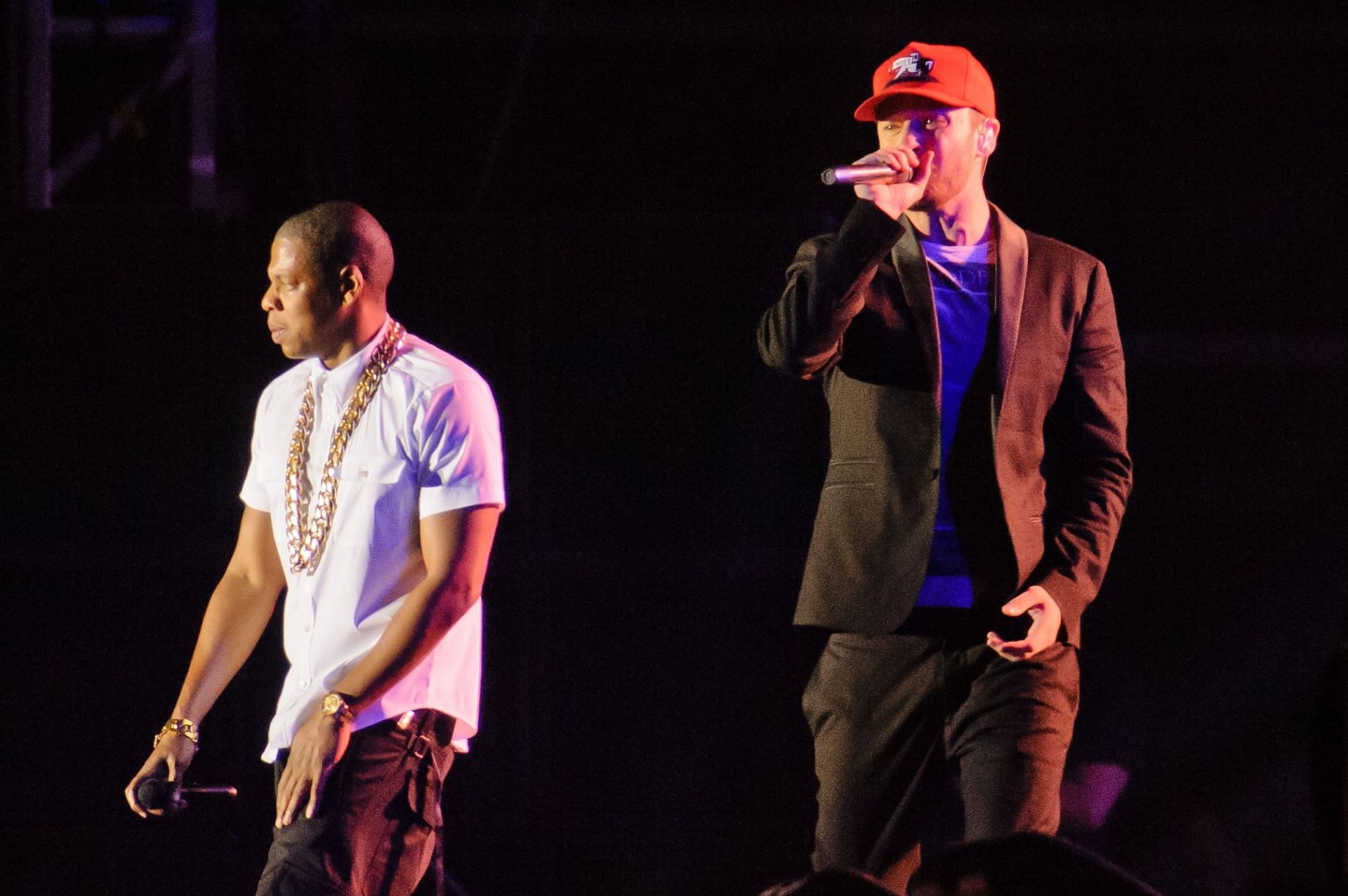 Jay-Z and Justin Timberlake perform together at the Yahoo! Wireless Festival in London. (Image via Getty/Joseph Okpako)