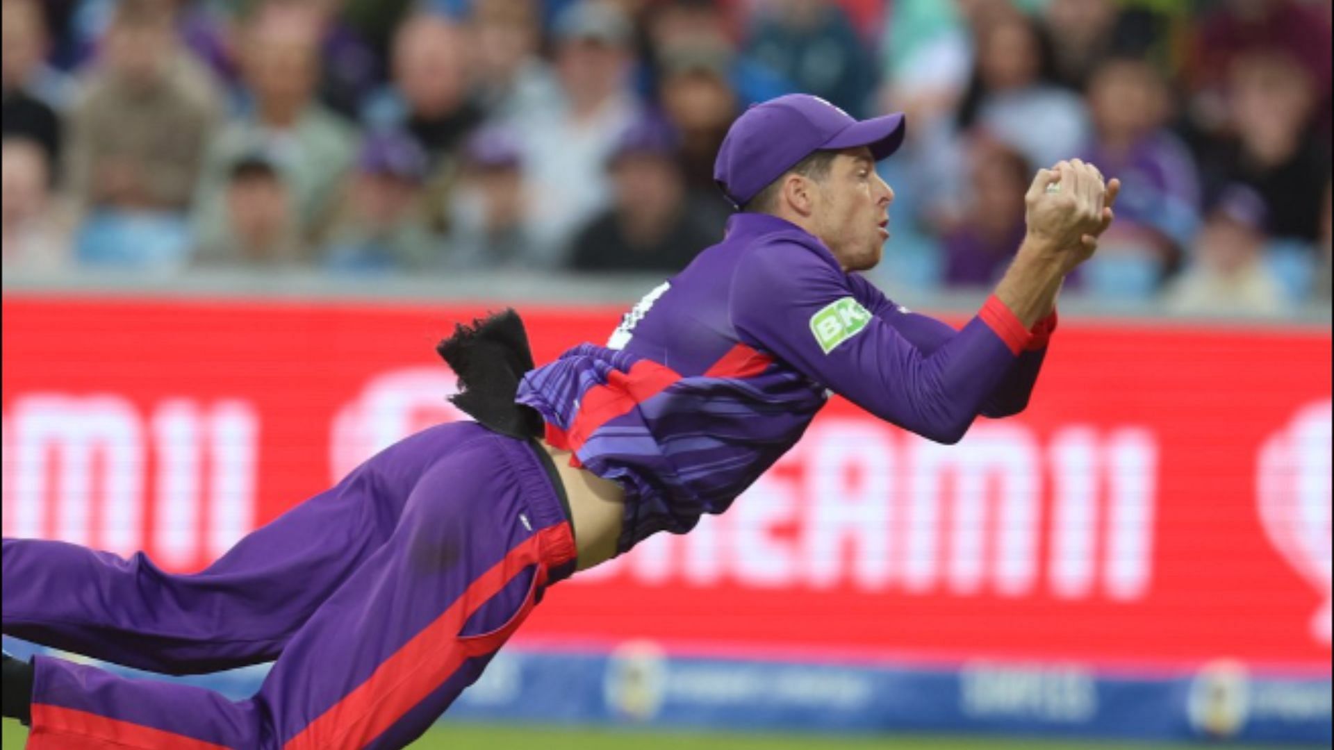 Mitchell Santner takes an excellent catch to dismiss Michael Pepper (Image credits: @thehundred on X)