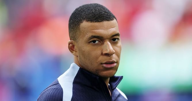 Kylian Mbappe set to appoint former PSG women’s team coach as technical director at SM Caen: Reports