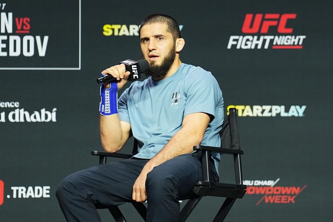 Islam Makhachev addresses his hand injury and possible UFC return: "Next 10 days I have to wear this thing"