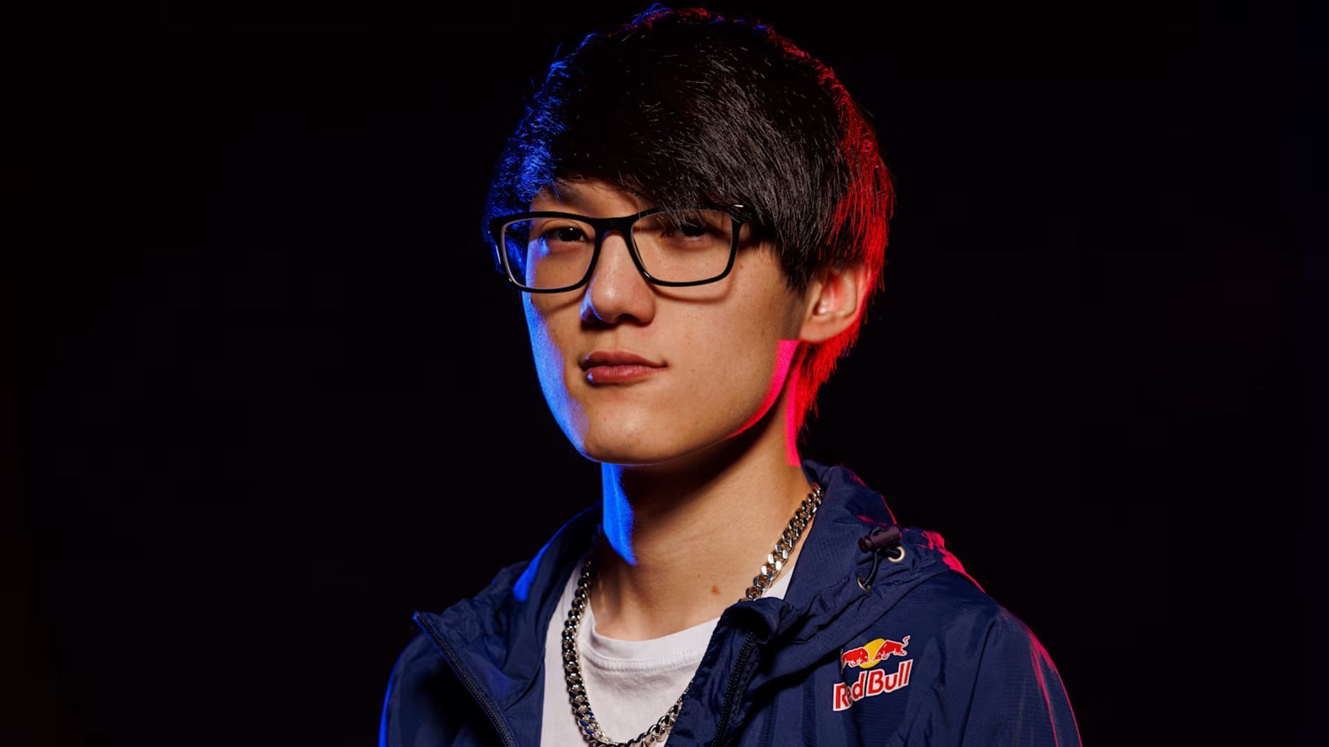 iiTzTimmy is a pro-Apex player for Moist Esports (Image via RedBull)