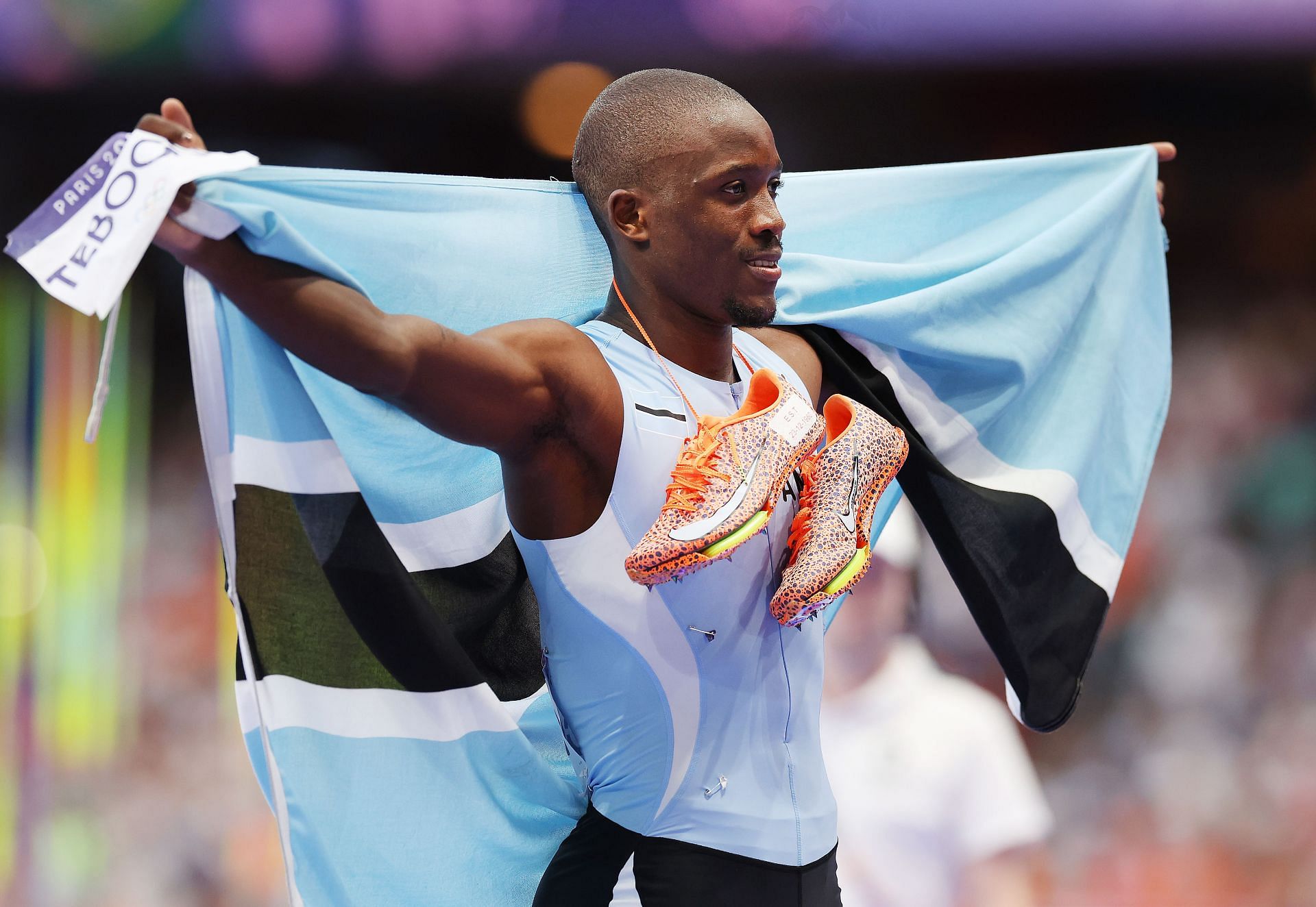 Letsile Tebogo after winning gold in the 200m event at Paris Olympics (Source: Getty)