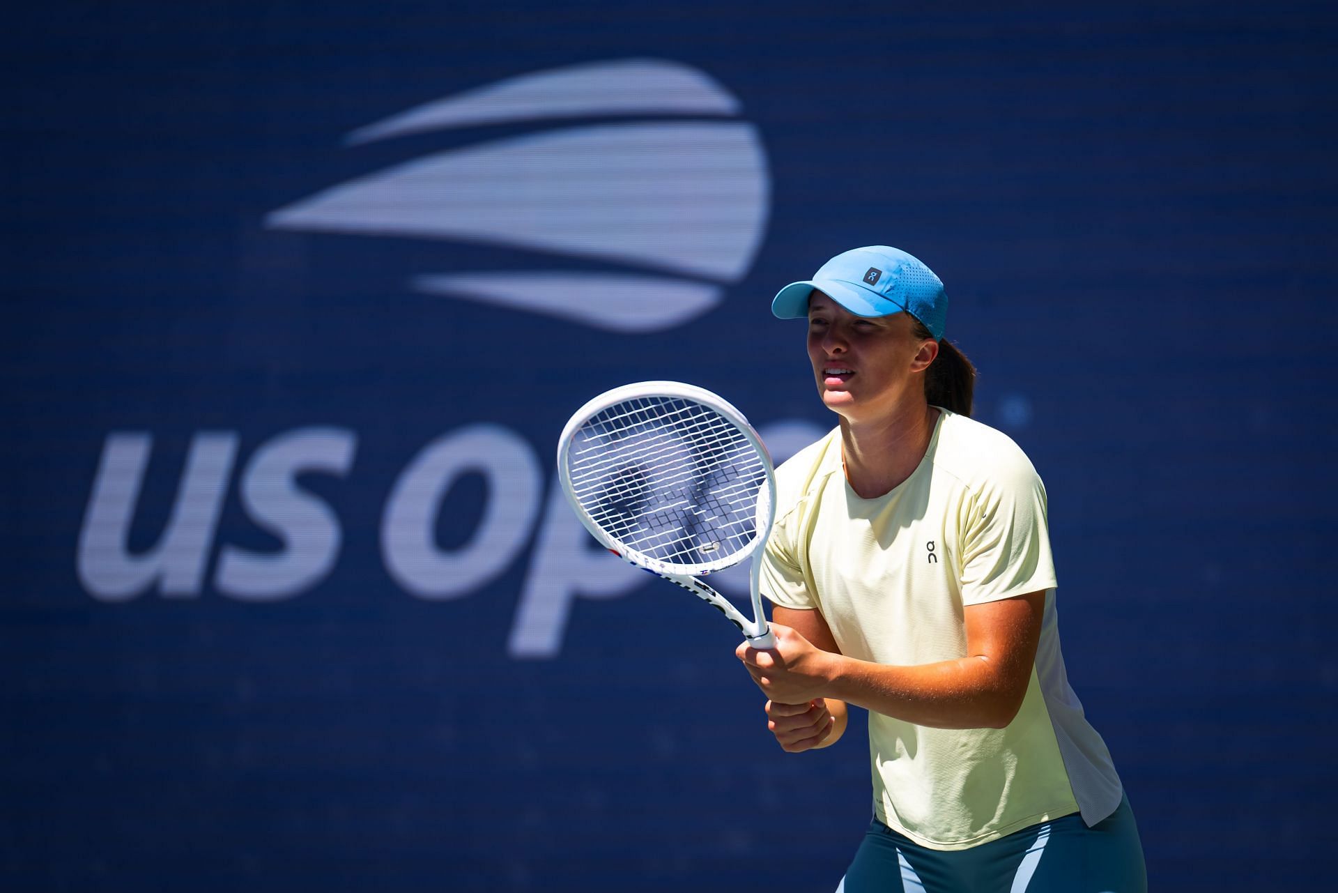 Iga Swiatek practices at the US Open 2024. (Photo: Getty)