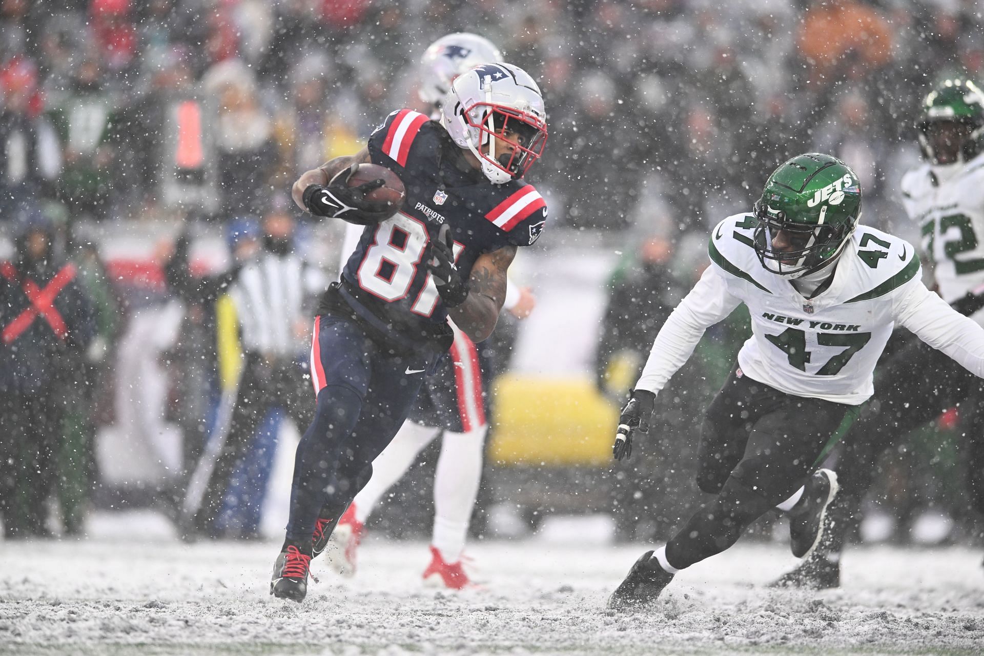 Douglas at New York Jets vs. New England Patriots (source: Getty)