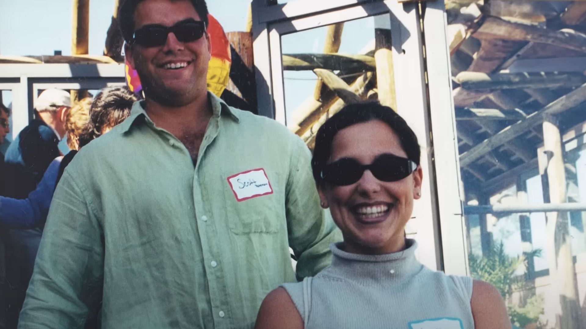 Scott and Laci Peterson (Image via Netflix)