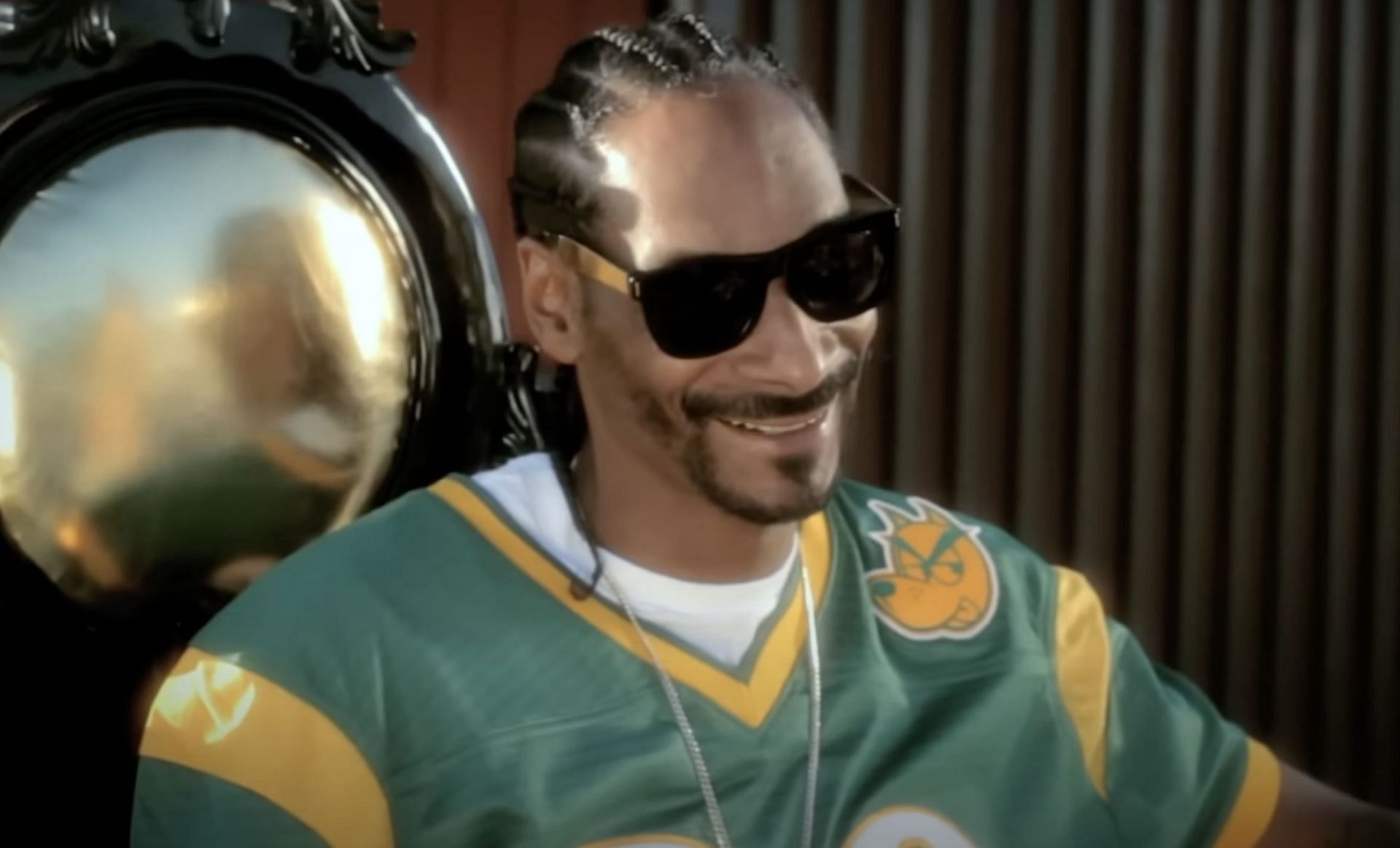 Young, Wild and Free music video (Image via YouTube/Snoop Dogg)