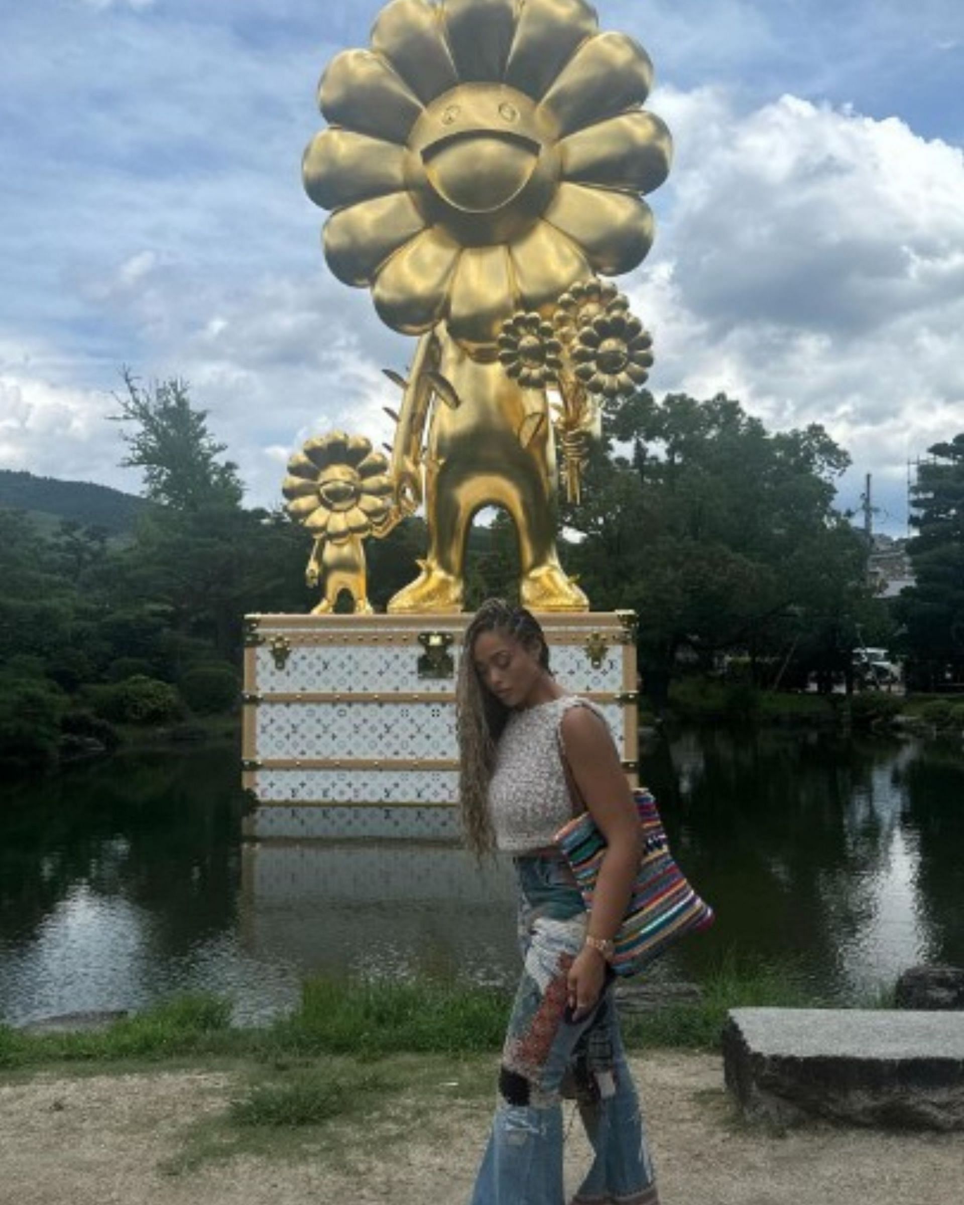 Towns and Woods spend time together in Japan (IG/jordynwoods)