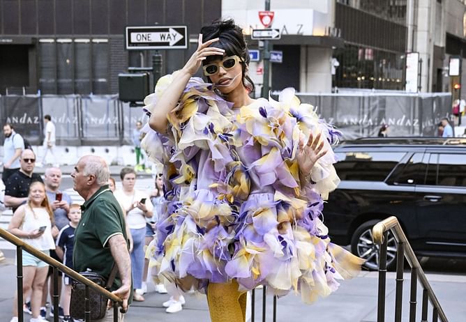 "Now who gave that man a jail phone?" — Fans react as Pooh Shiesty flirts with Cardi B amid Offset divorce