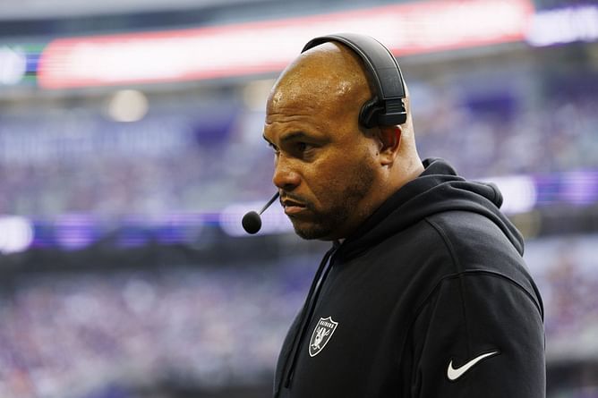 Antonio Pierce's Raiders get dumped on NFL coaching staff rankings
