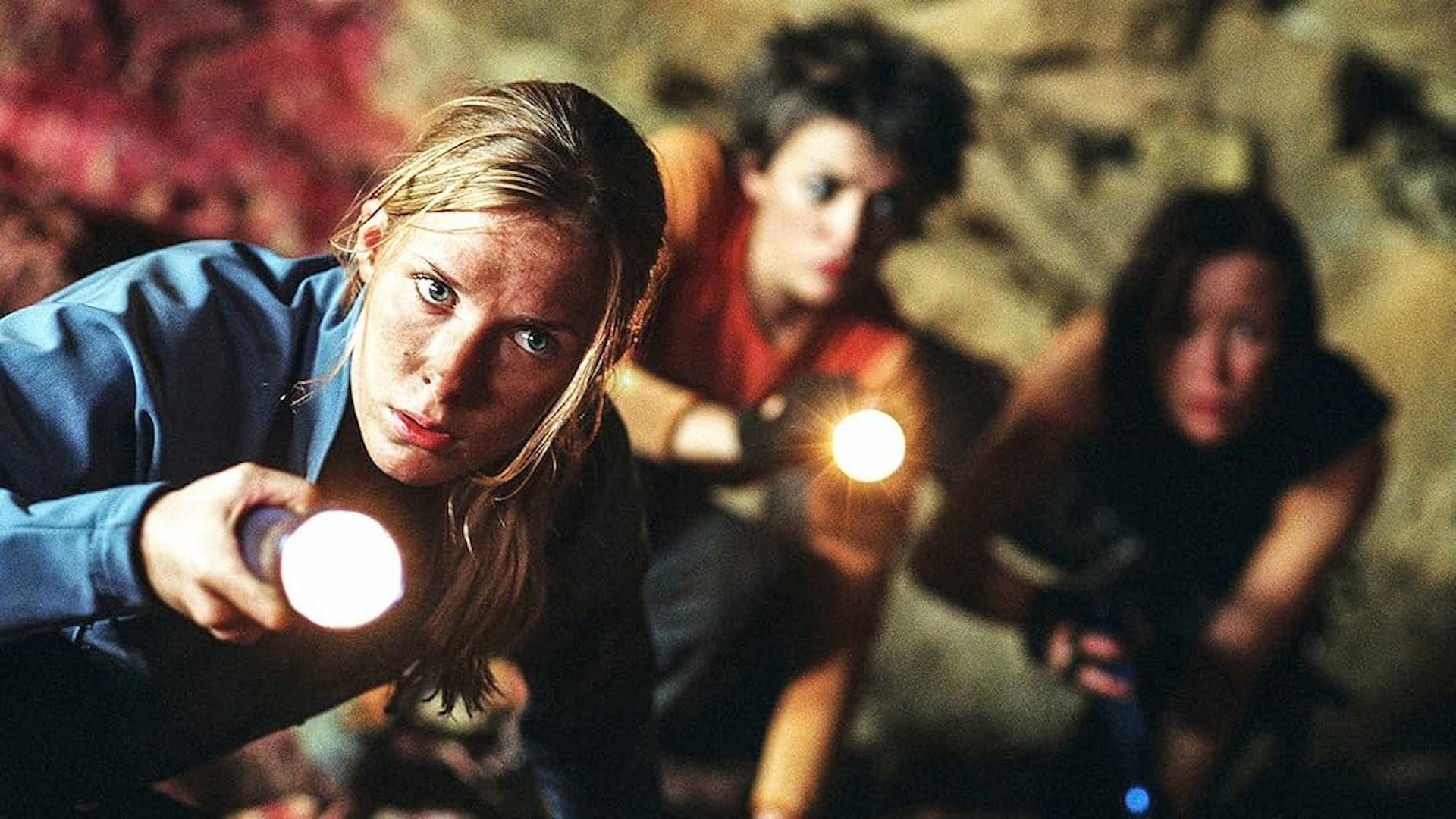 Watch The Descent on Amazon Prime Video, Apple TV Plus, and others(Image via Amazon Prime Video/	Path&eacute; Distribution)