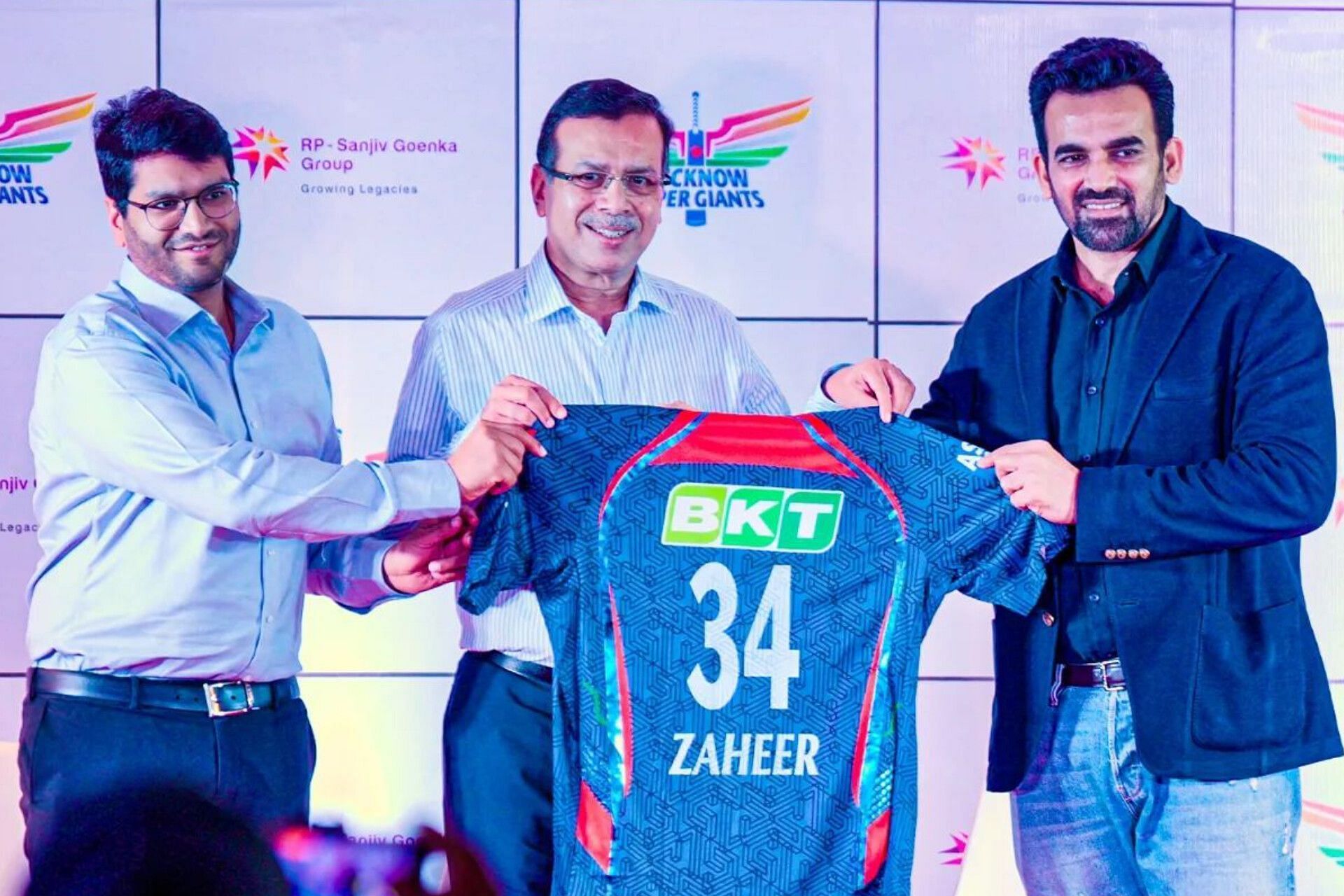 Zaheer Khan joins Lucknow Super Giants as a mentor (Image via Instagram-@lucknowsupergiants)