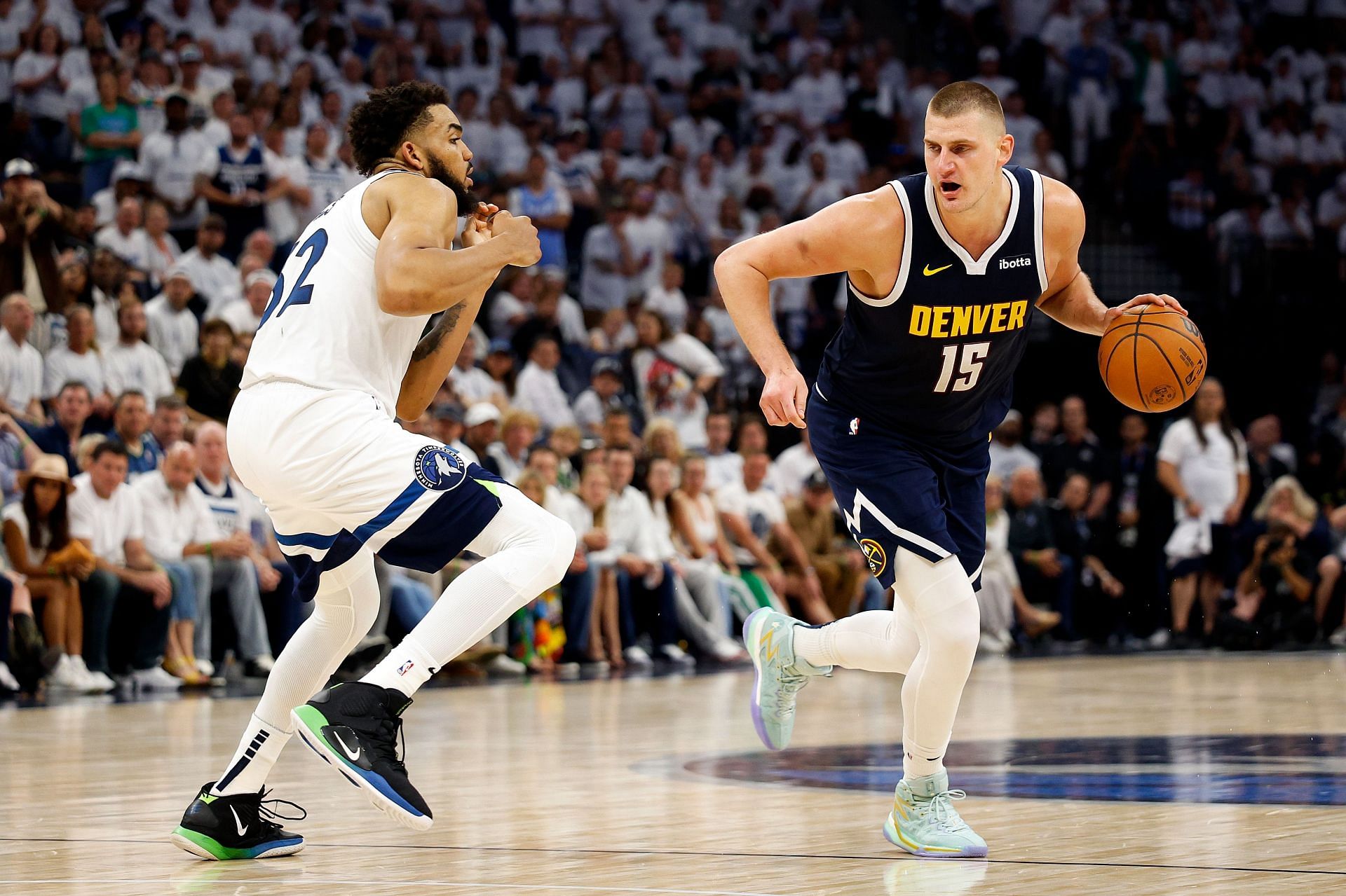 Jokic against Minnesota Timberwolves (Image via Getty)