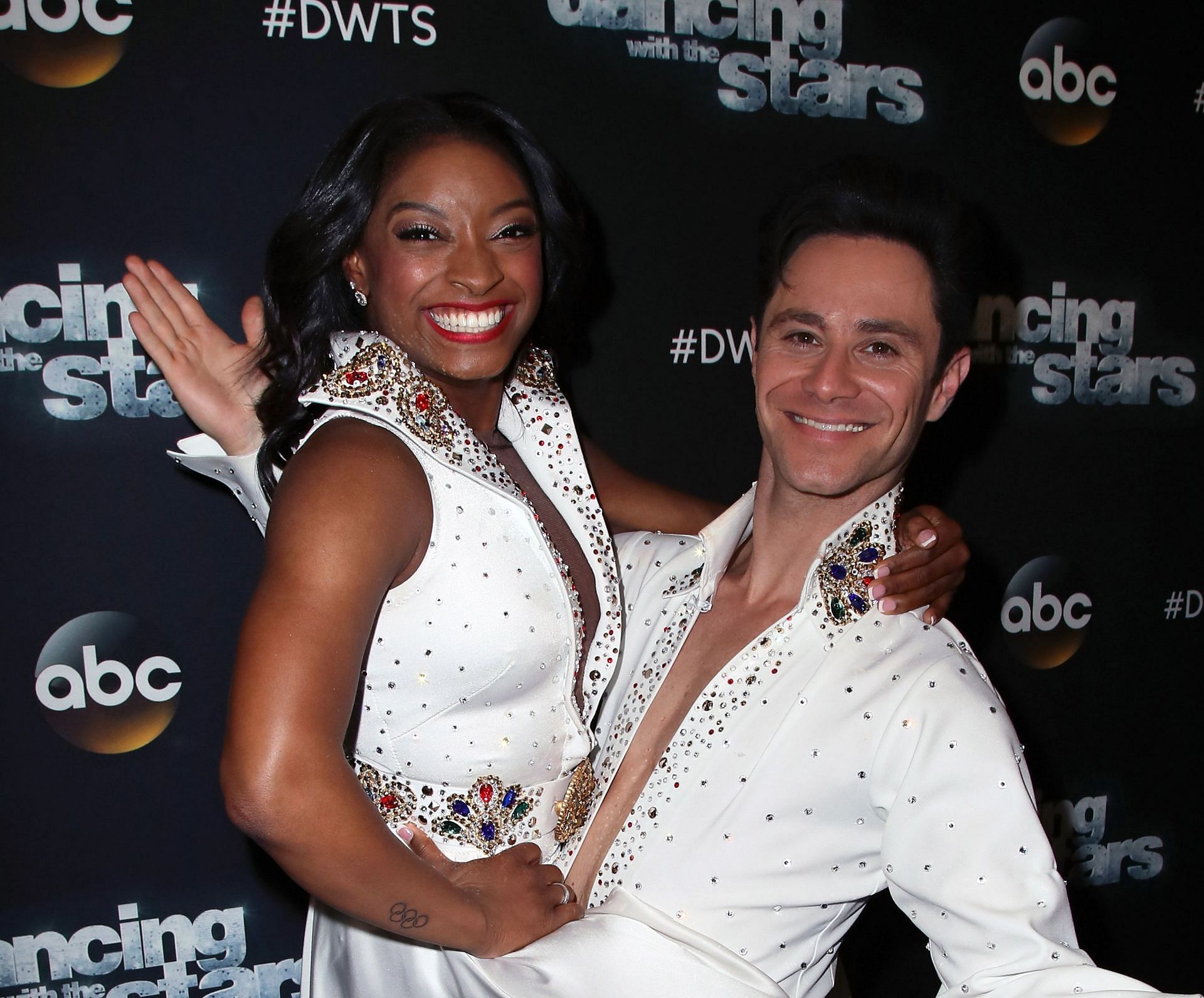 Simone Biles and Sasha Farber at &quot;Dancing With The Stars&quot; Season 24 - April 3, 2017 - Arrivals - Source: Getty