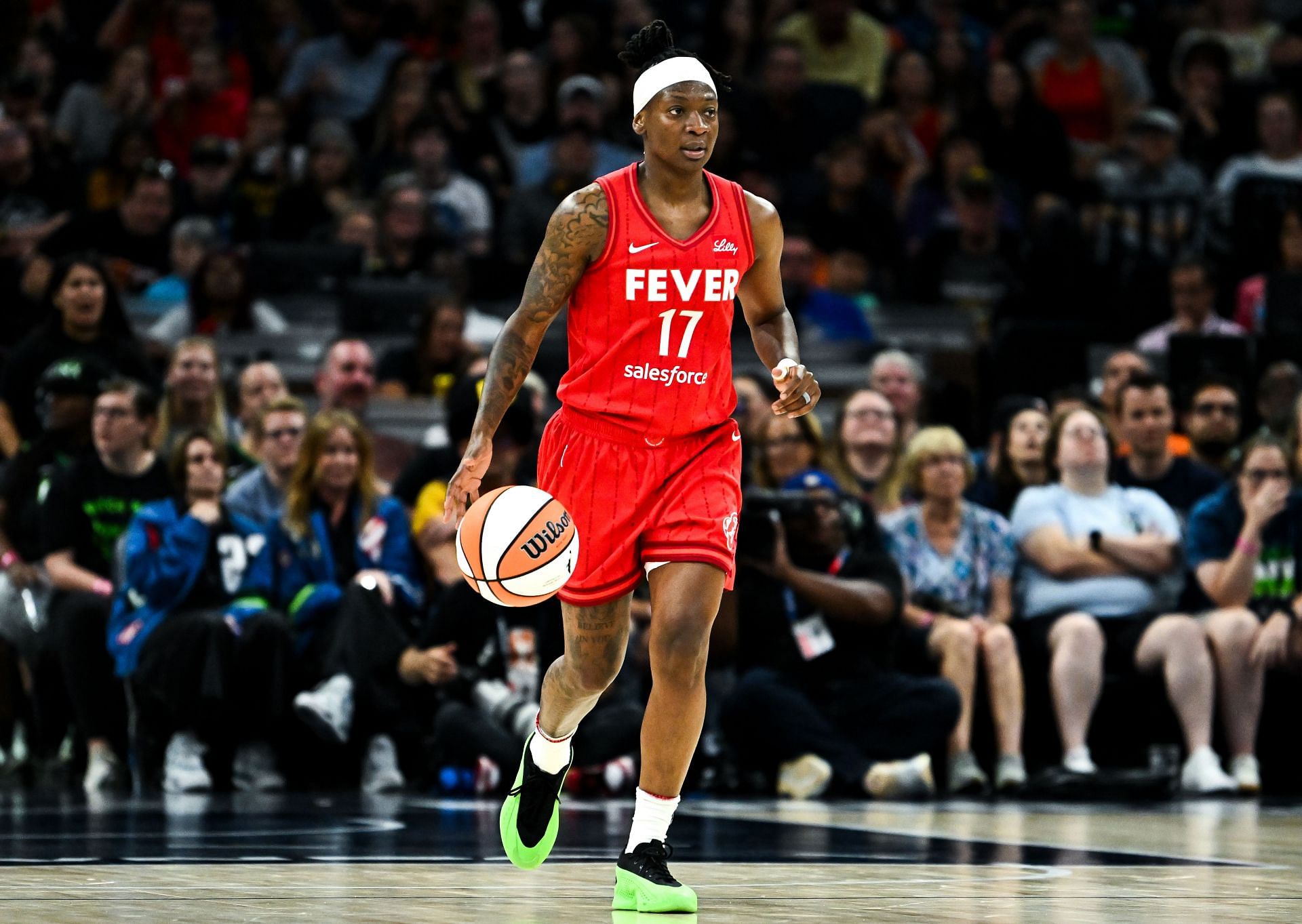 Indiana Fever đấu với Minnesota Lynx - Nguồn: Getty