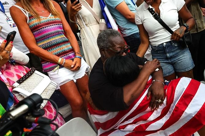 "If it wasn't for her, I wouldn't even have made it to that moment" - When Sha'Carri Richardson shared emotional hug with grandmother at 2021 Trials