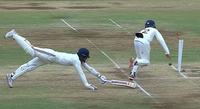 [Watch] Musheer Khan ends Akash Deep’s fighting knock with sharp reflexes in Duleep Trophy match