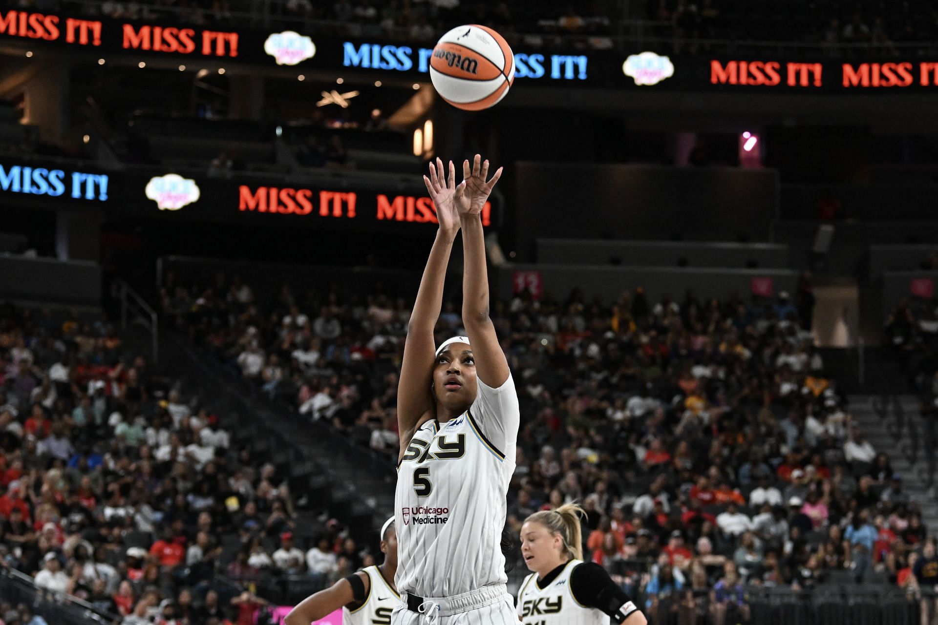 Chicago Sky v Las Vegas Aces - Source: Getty