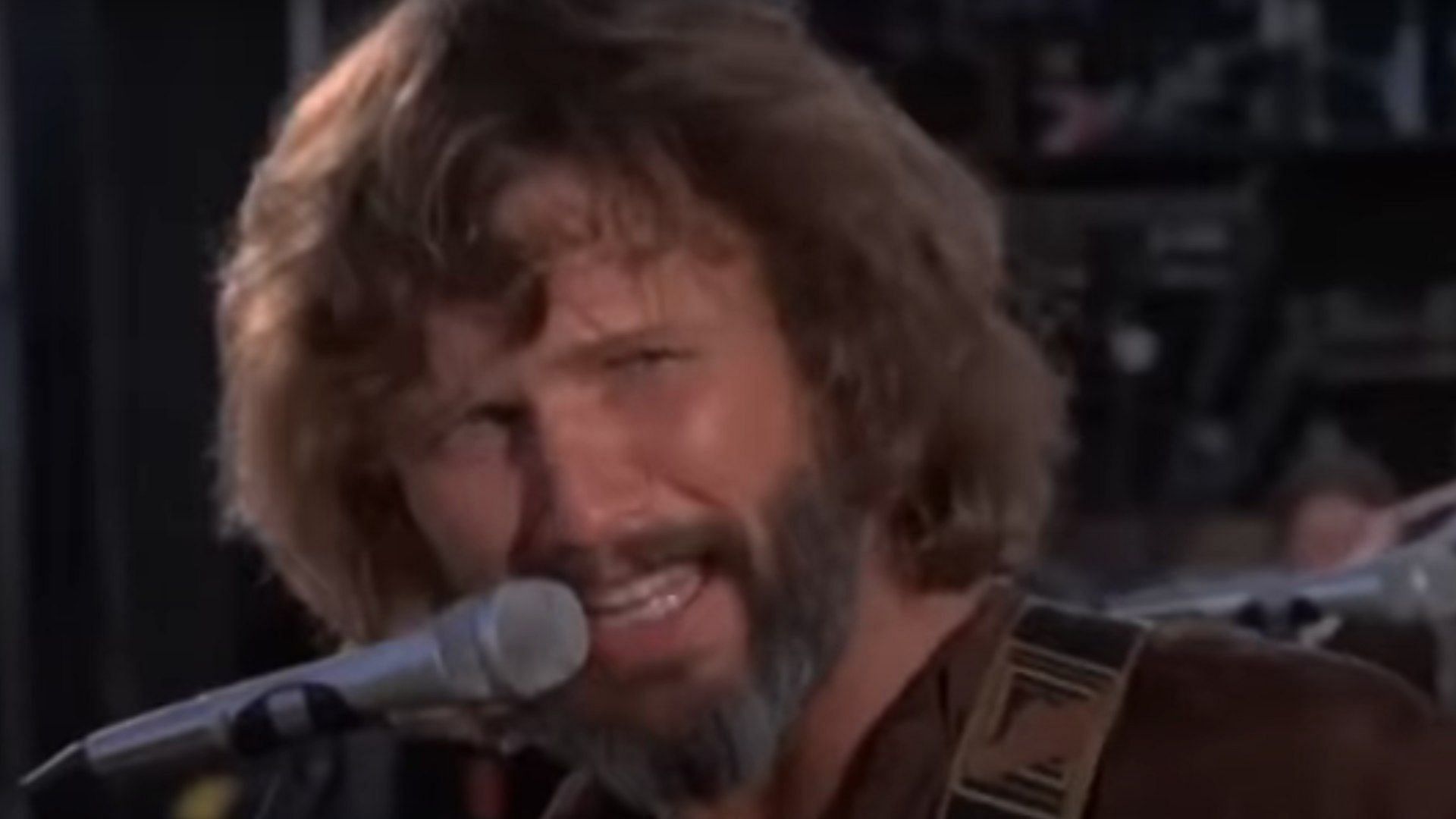 Kris Kristofferson seen in the trailer of A Star Is Born (Image via Rotten Tomatoes Classic Trailers, A Star Is Born trailer, 0:23)