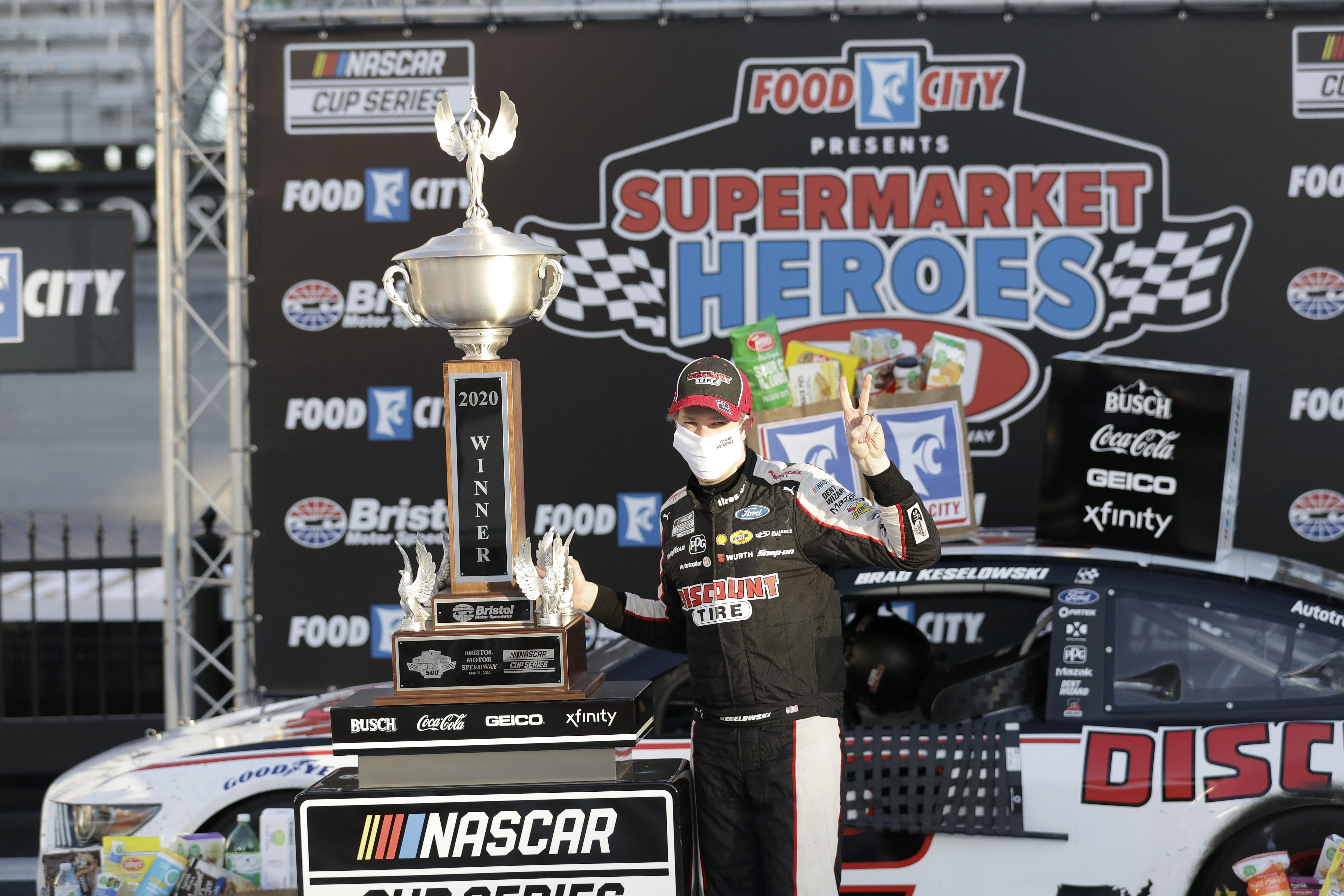 Brad Keselowski (2) celebrates in victory lane after winning the NASCAR Cup Series at Bristol Motor Speedway (Source: Imagn)