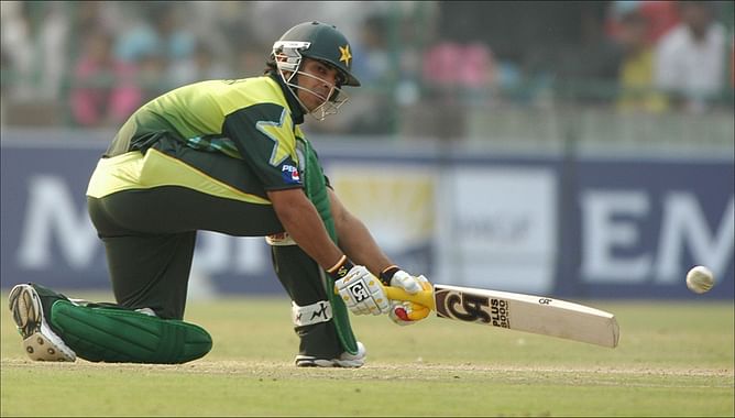 "Iliterates of cricket" - Salman Butt takes a dig at Pakistani experts following Test series whitewash to Bangladesh