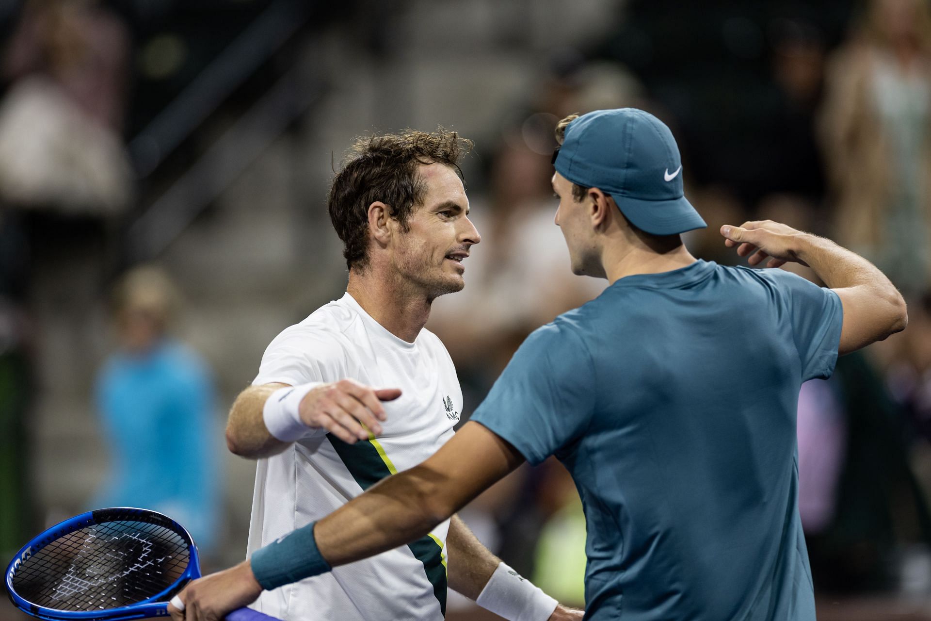 Andy Murray embraces Jack Draper. (Image: Getty)